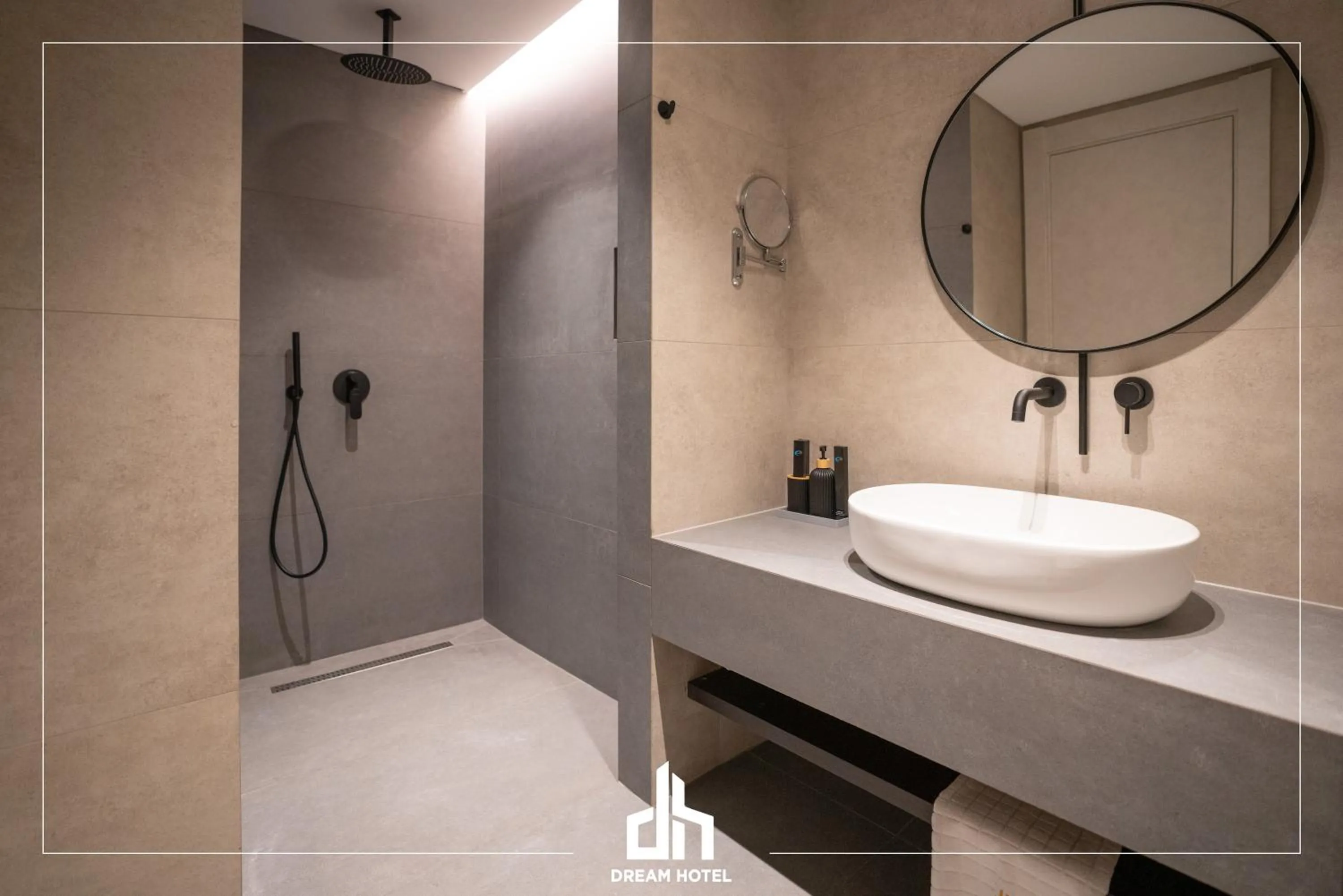 Bathroom in DREAM HOTEL SARANDA