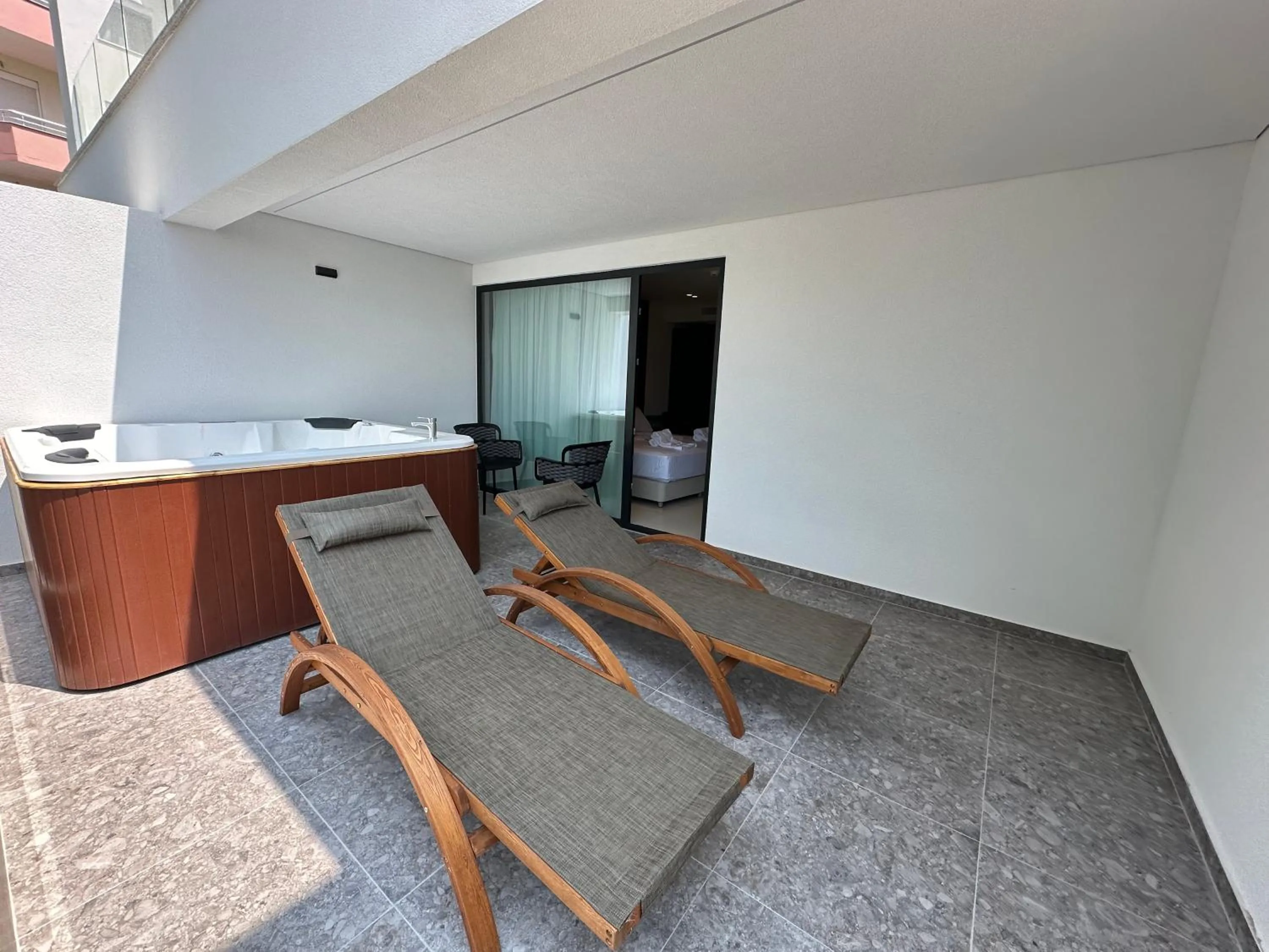 Bath in DREAM HOTEL SARANDA