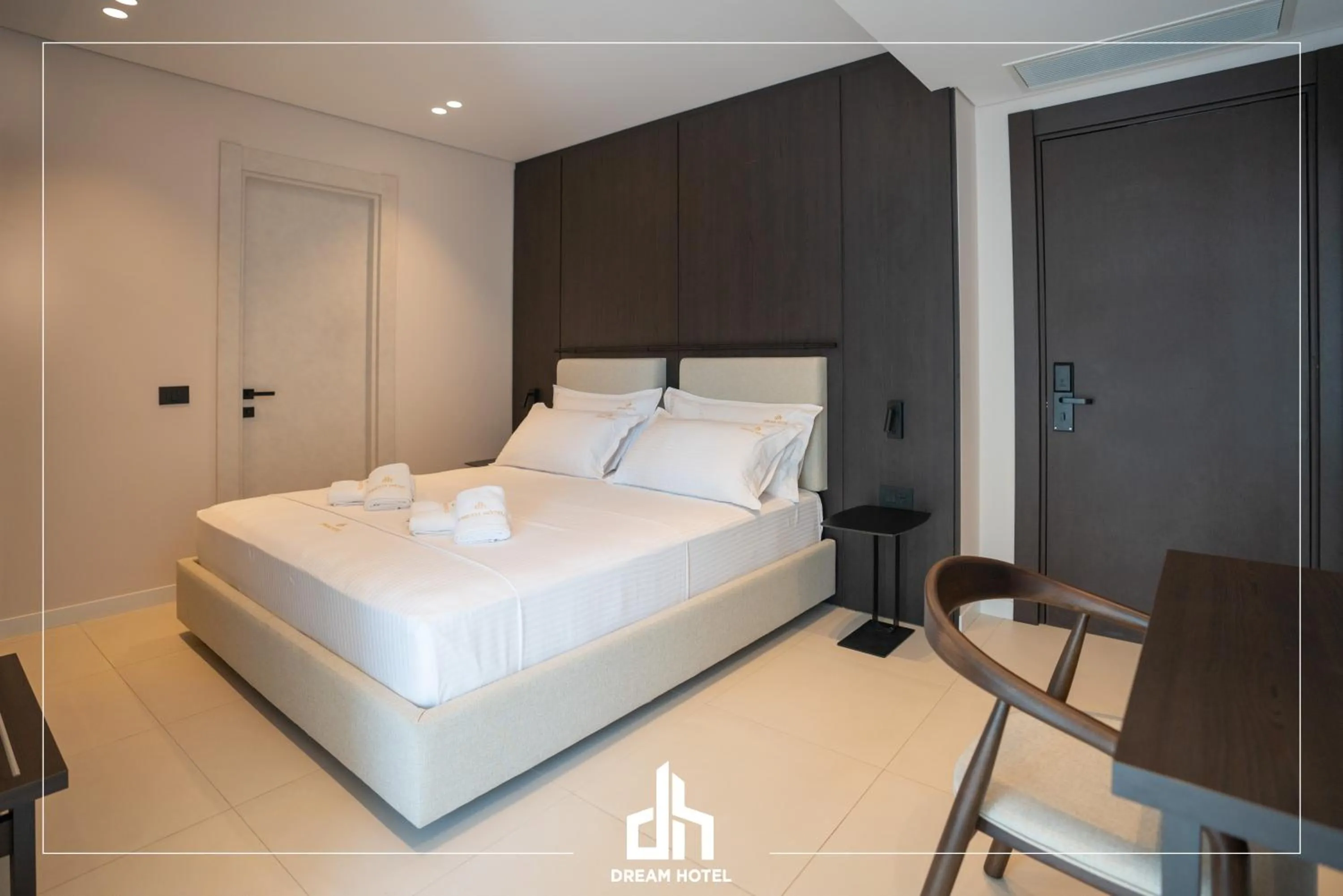Bedroom, Bed in DREAM HOTEL SARANDA