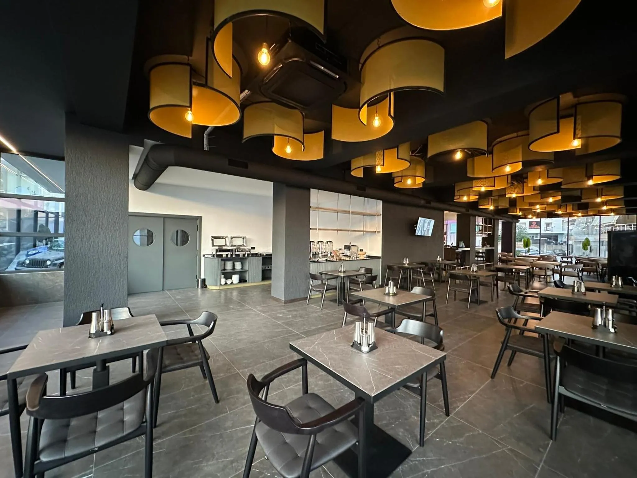 Restaurant/places to eat in DREAM HOTEL SARANDA