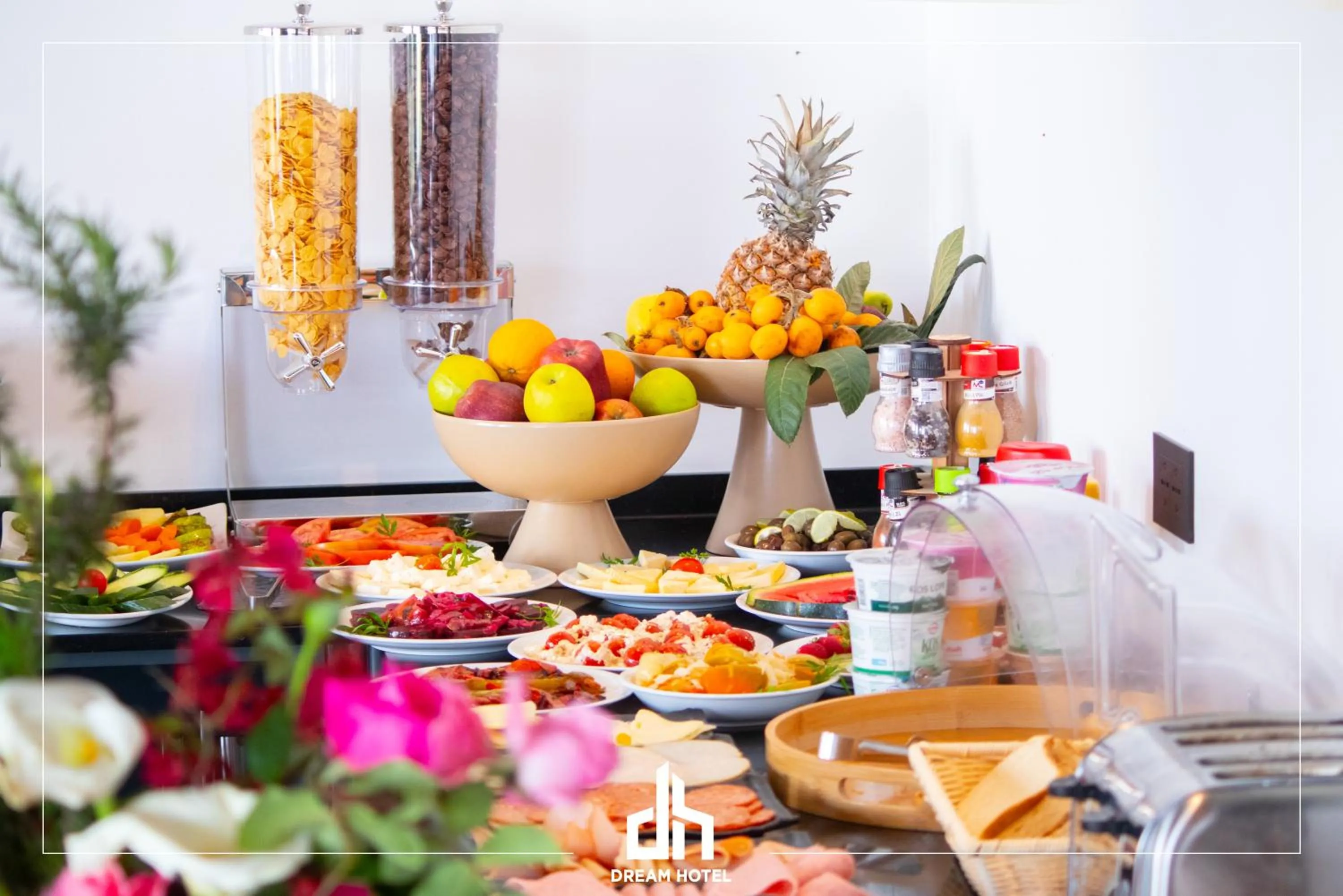 Breakfast in DREAM HOTEL SARANDA