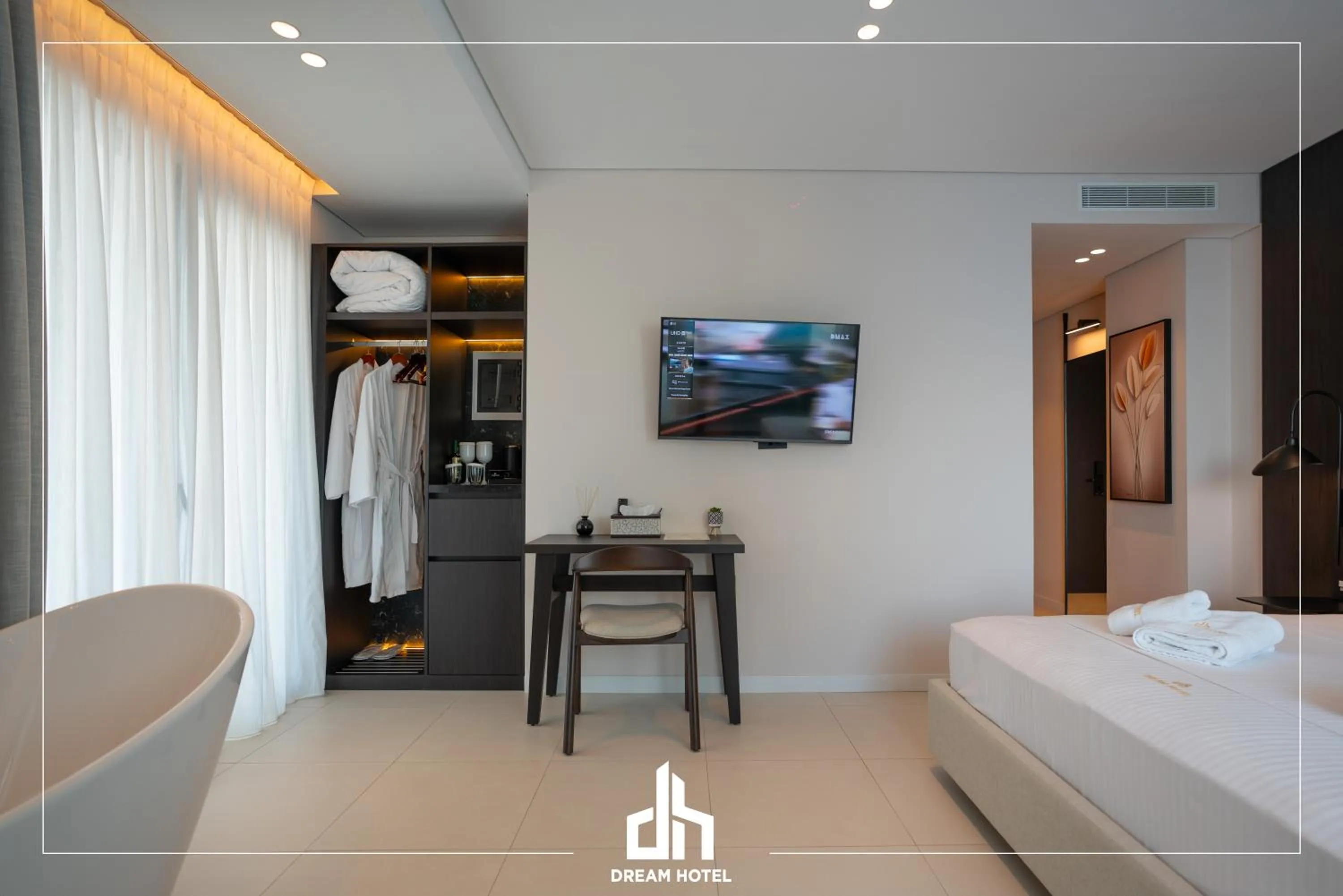 Bedroom, Bed in DREAM HOTEL SARANDA
