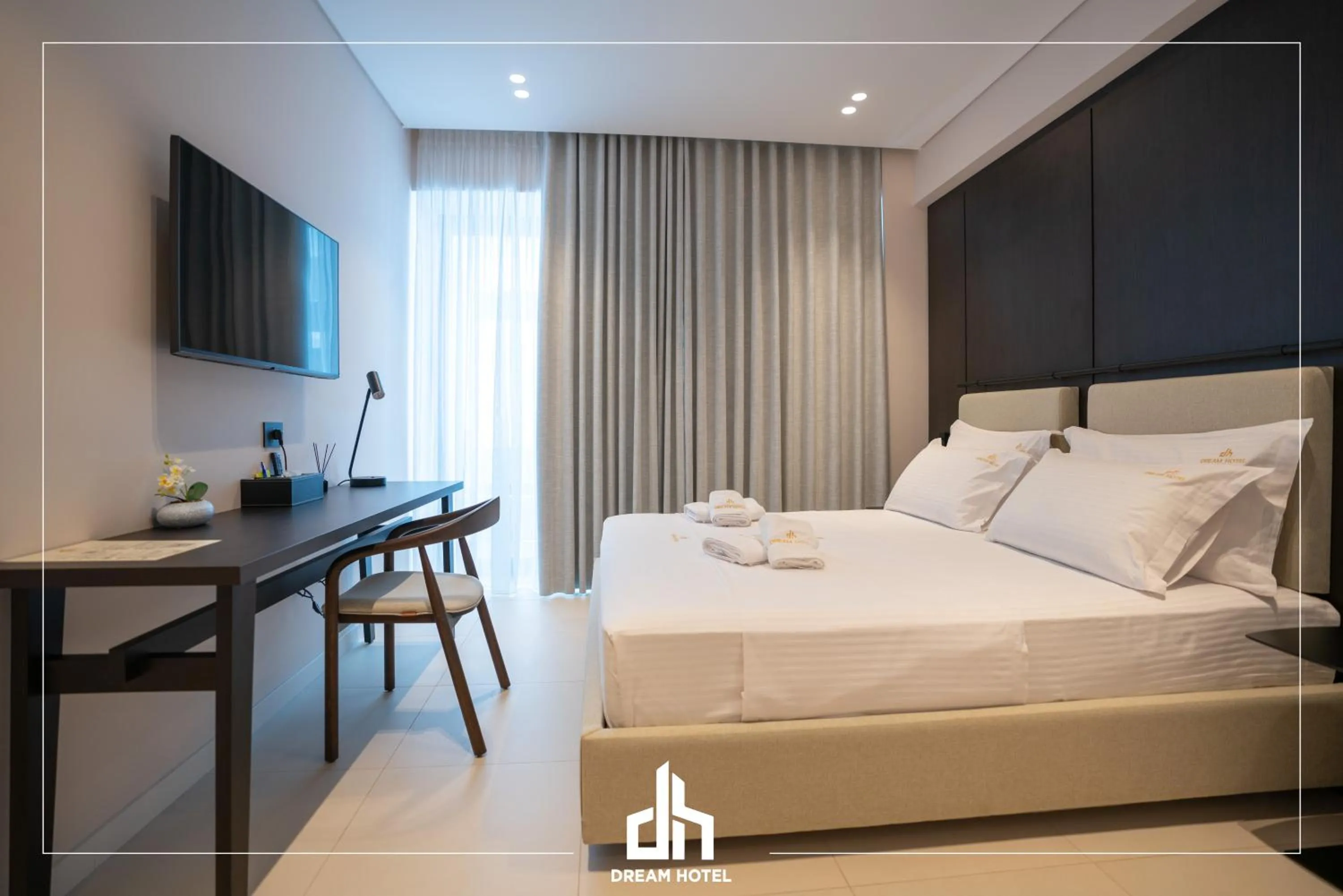 Bedroom, Bed in DREAM HOTEL SARANDA