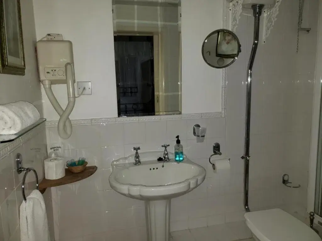 Deluxe Double Room in AbingPlough House Deluxe Double Room in AbingPlough House