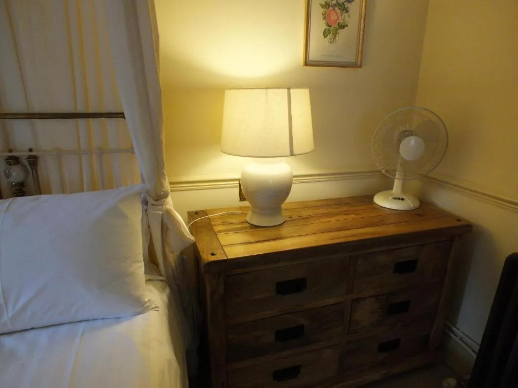 Bed in AbingPlough House