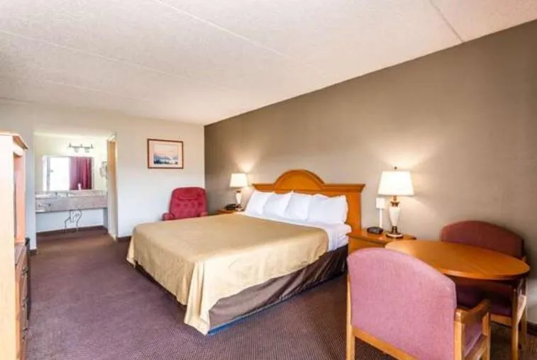 Photo of the whole room, Bed in FairBridge Inn Express Mount Vernon Renfro Valley