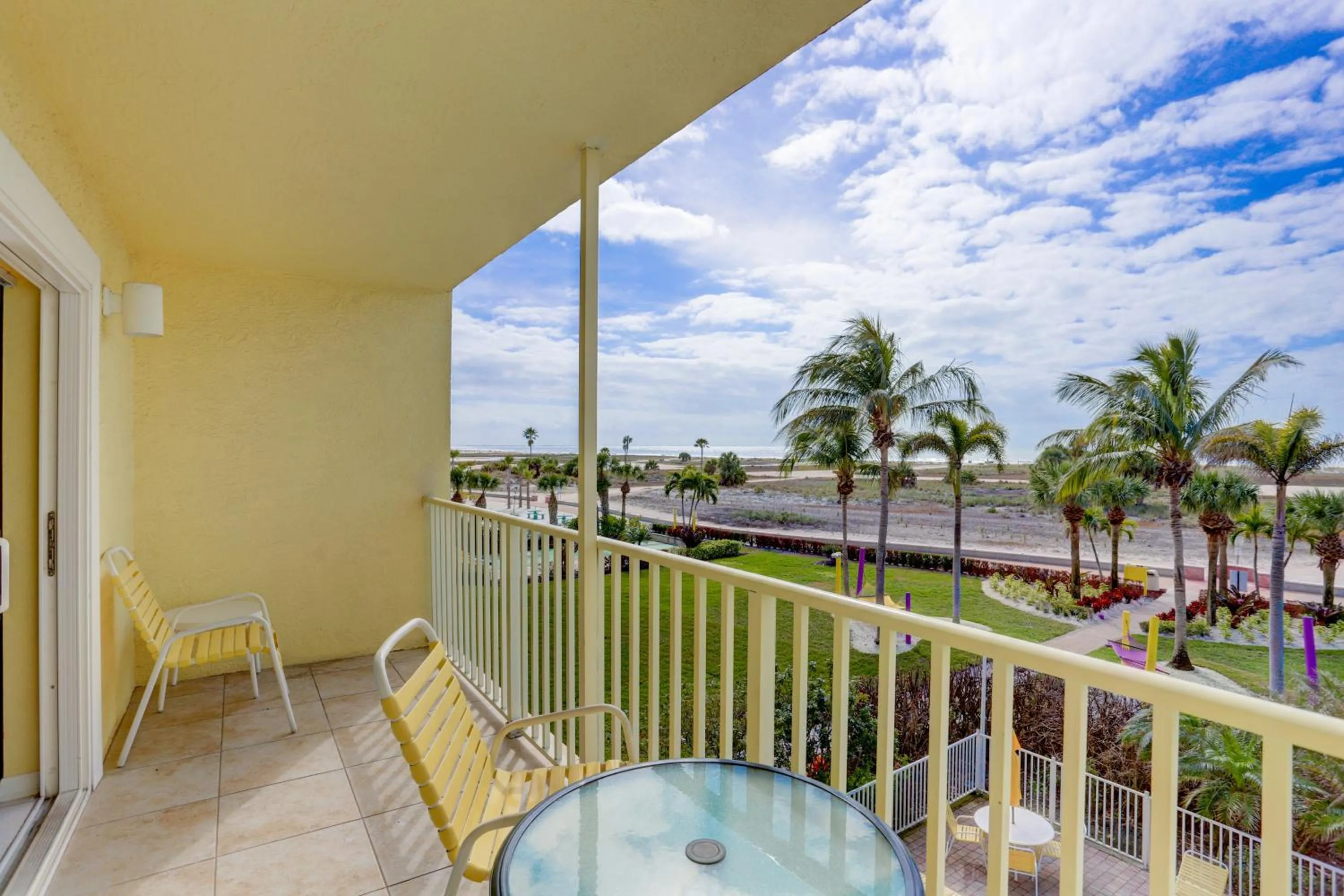 South Beach Condo Hotel by Travel Resort Services, Inc.