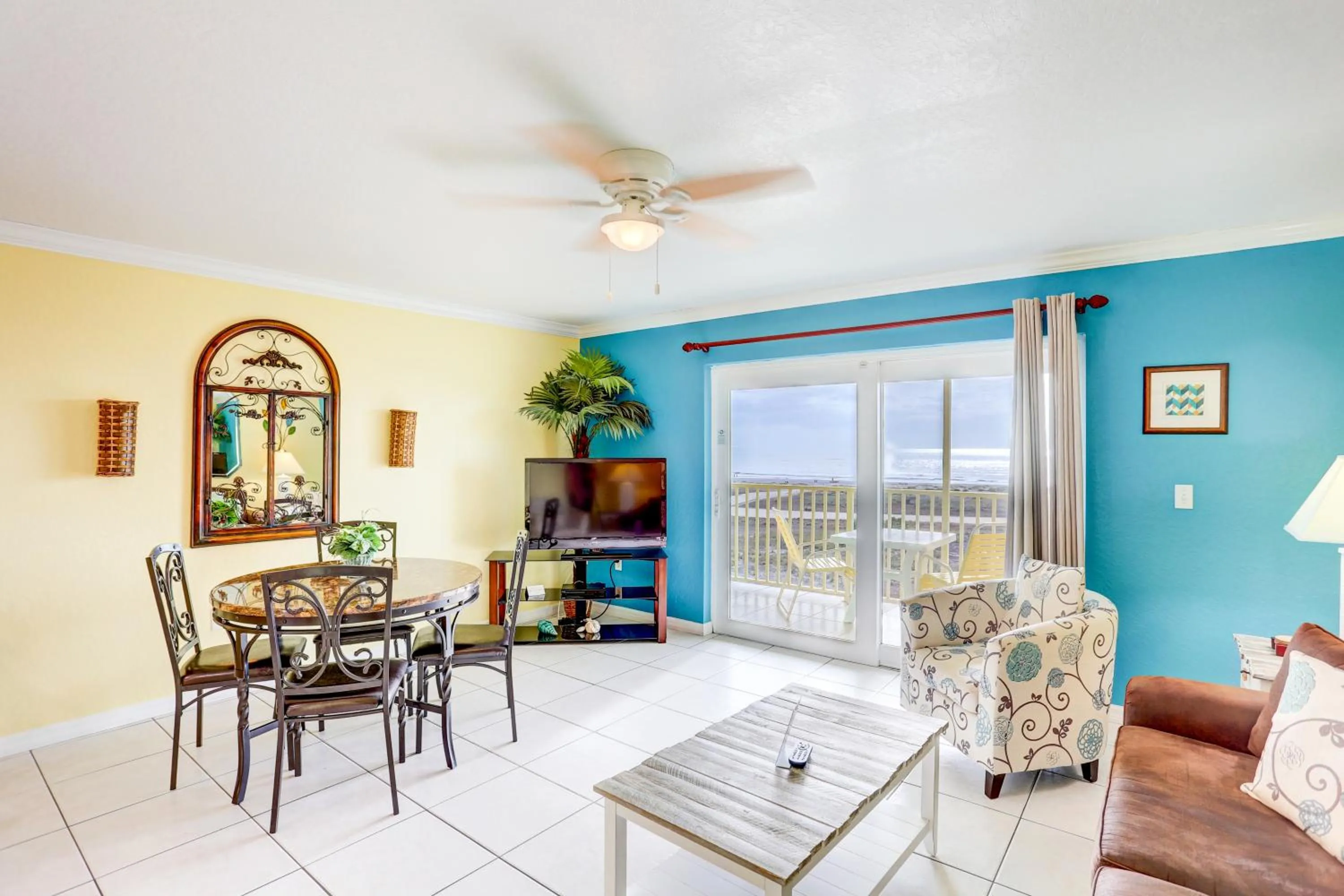 South Beach Condo Hotel by Travel Resort Services, Inc.