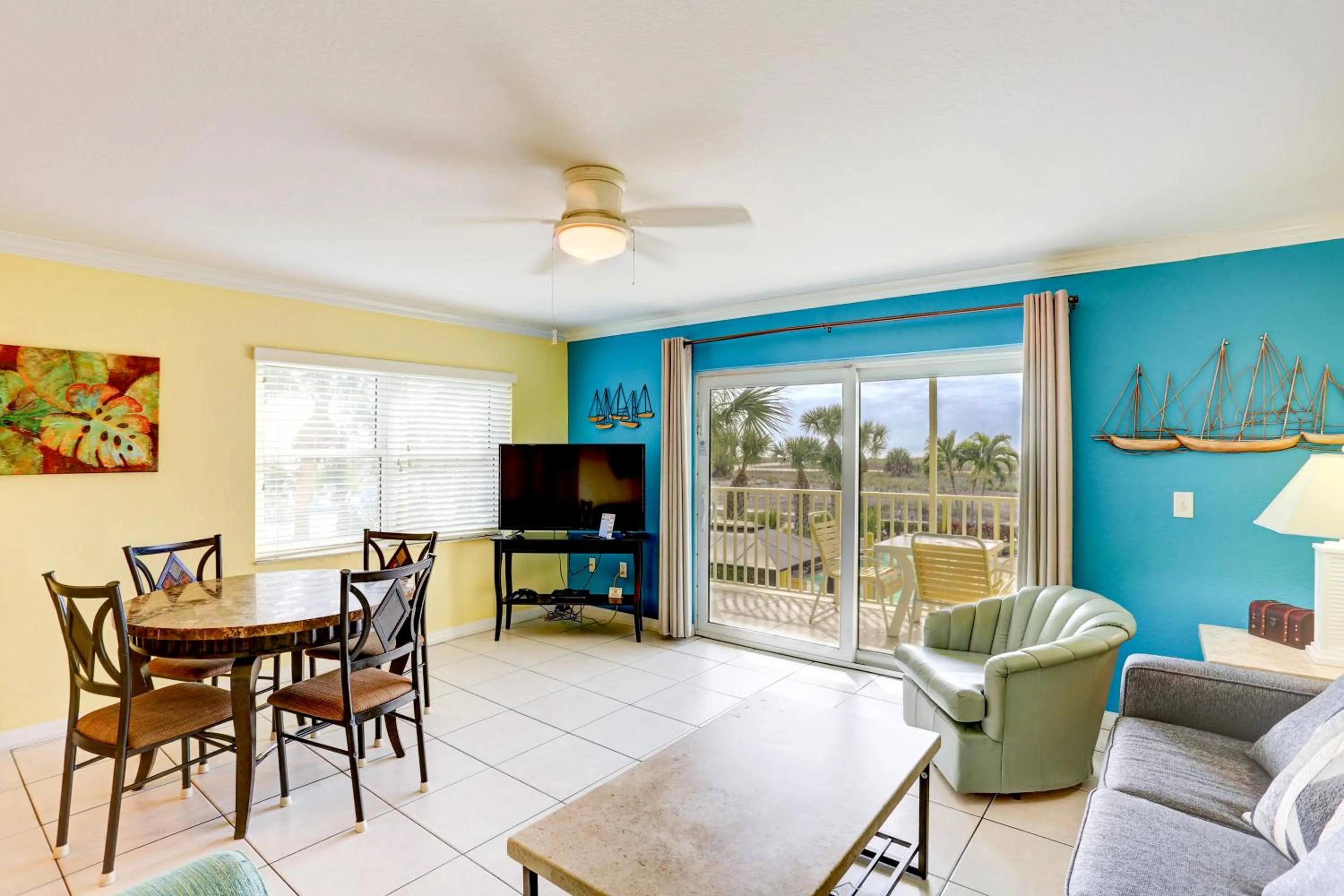 South Beach Condo Hotel by Travel Resort Services, Inc.