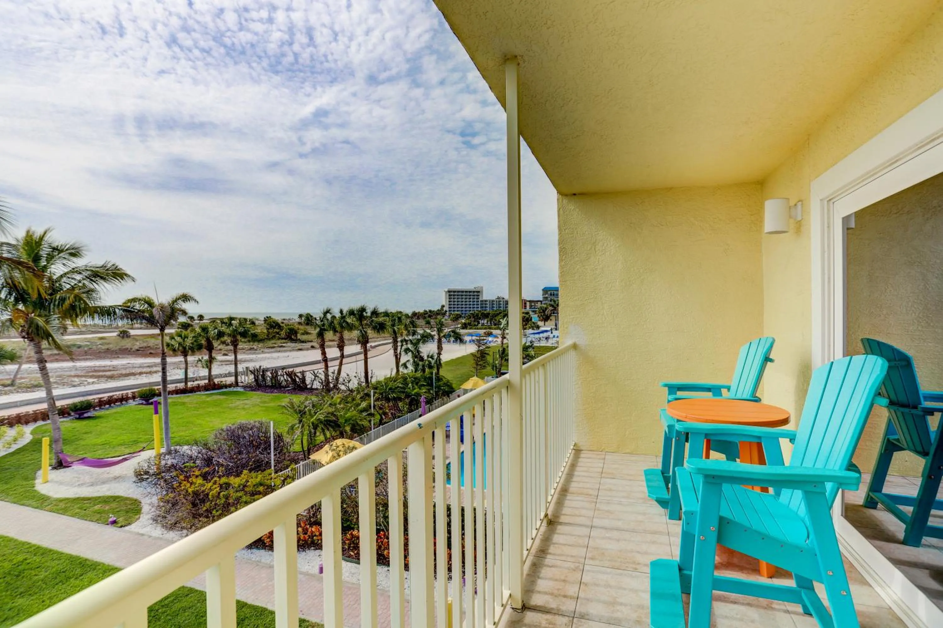 South Beach Condo Hotel by Travel Resort Services, Inc.