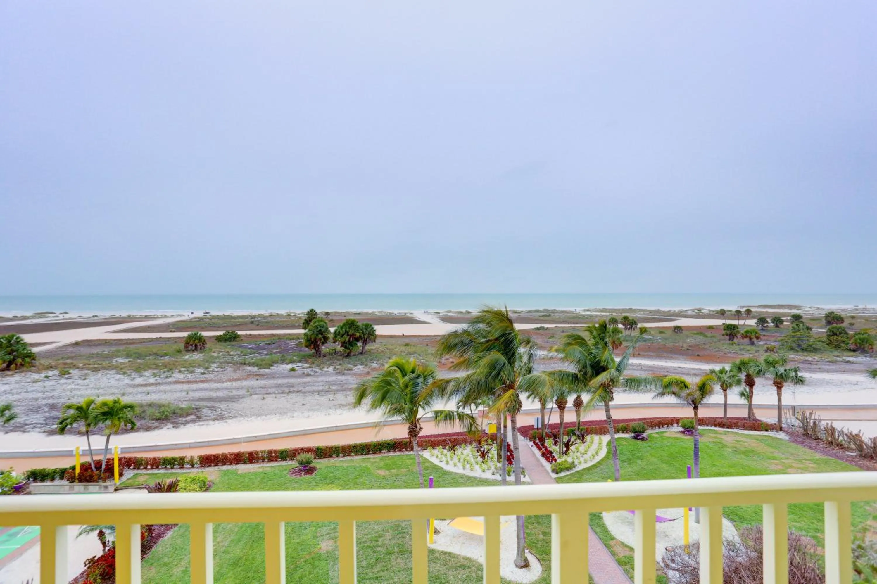 South Beach Condo Hotel by Travel Resort Services, Inc.