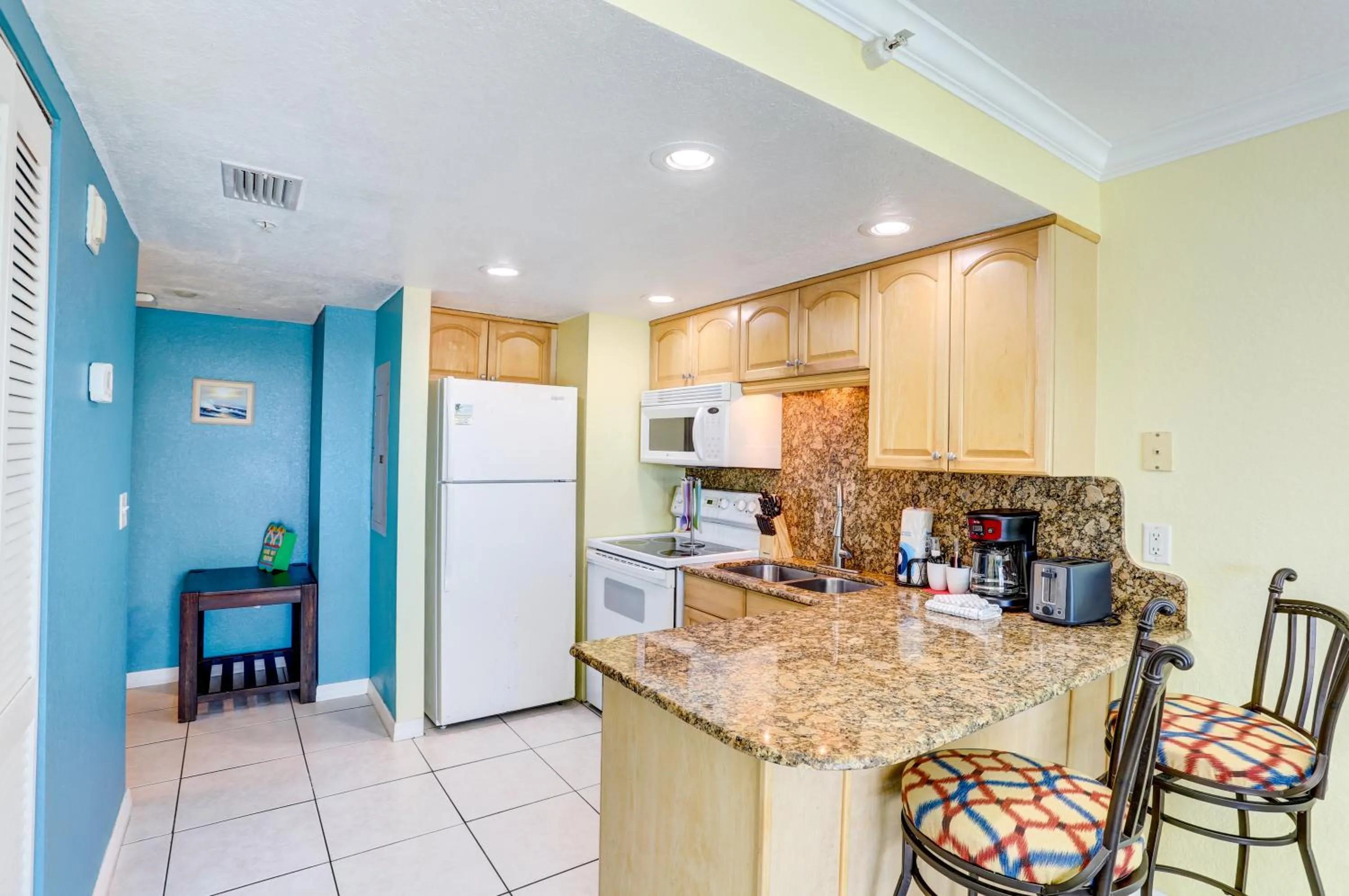 South Beach Condo Hotel by Travel Resort Services, Inc.