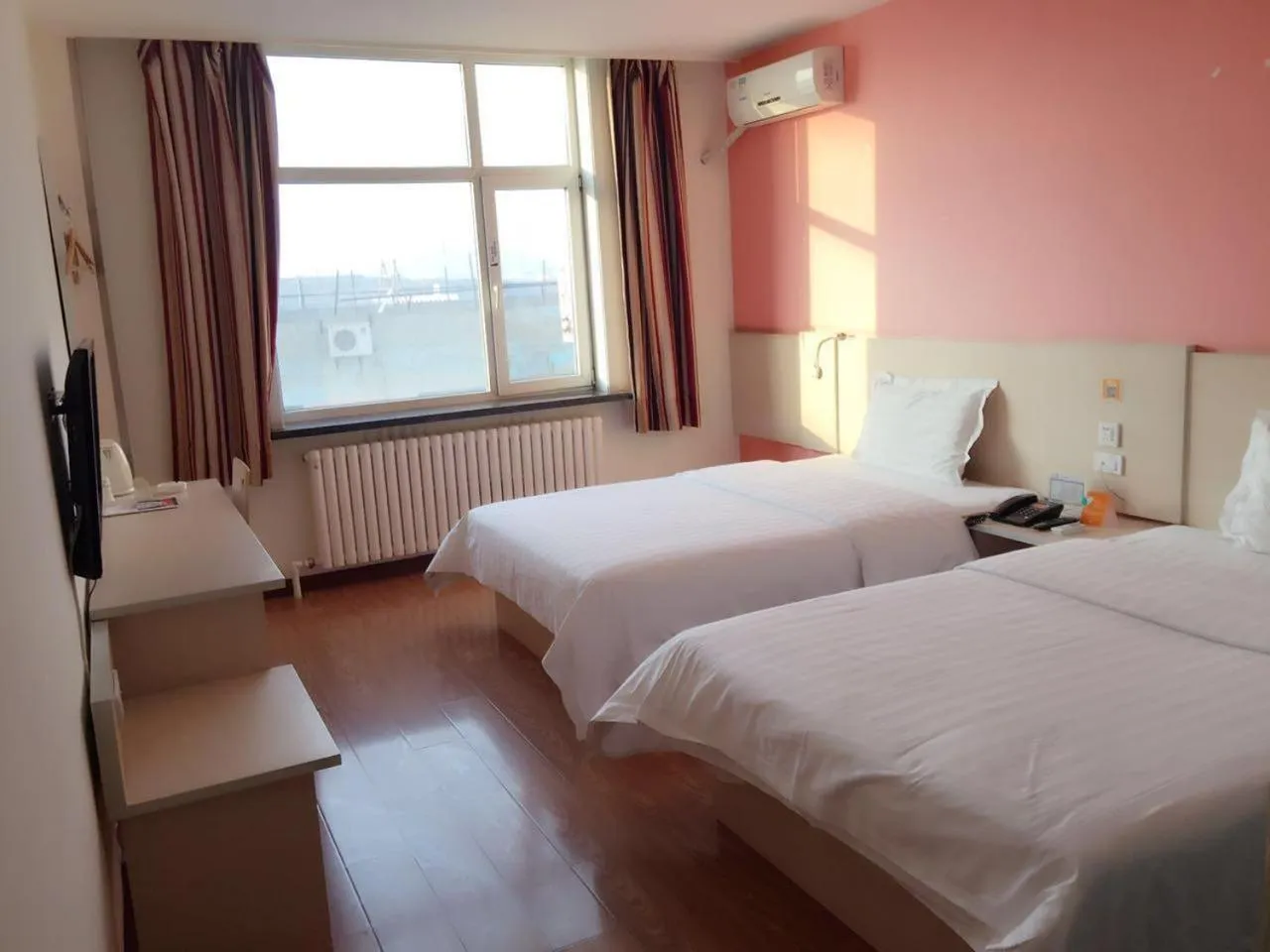 Bed in 7Days Inn Dalian Ganjingzi District Government