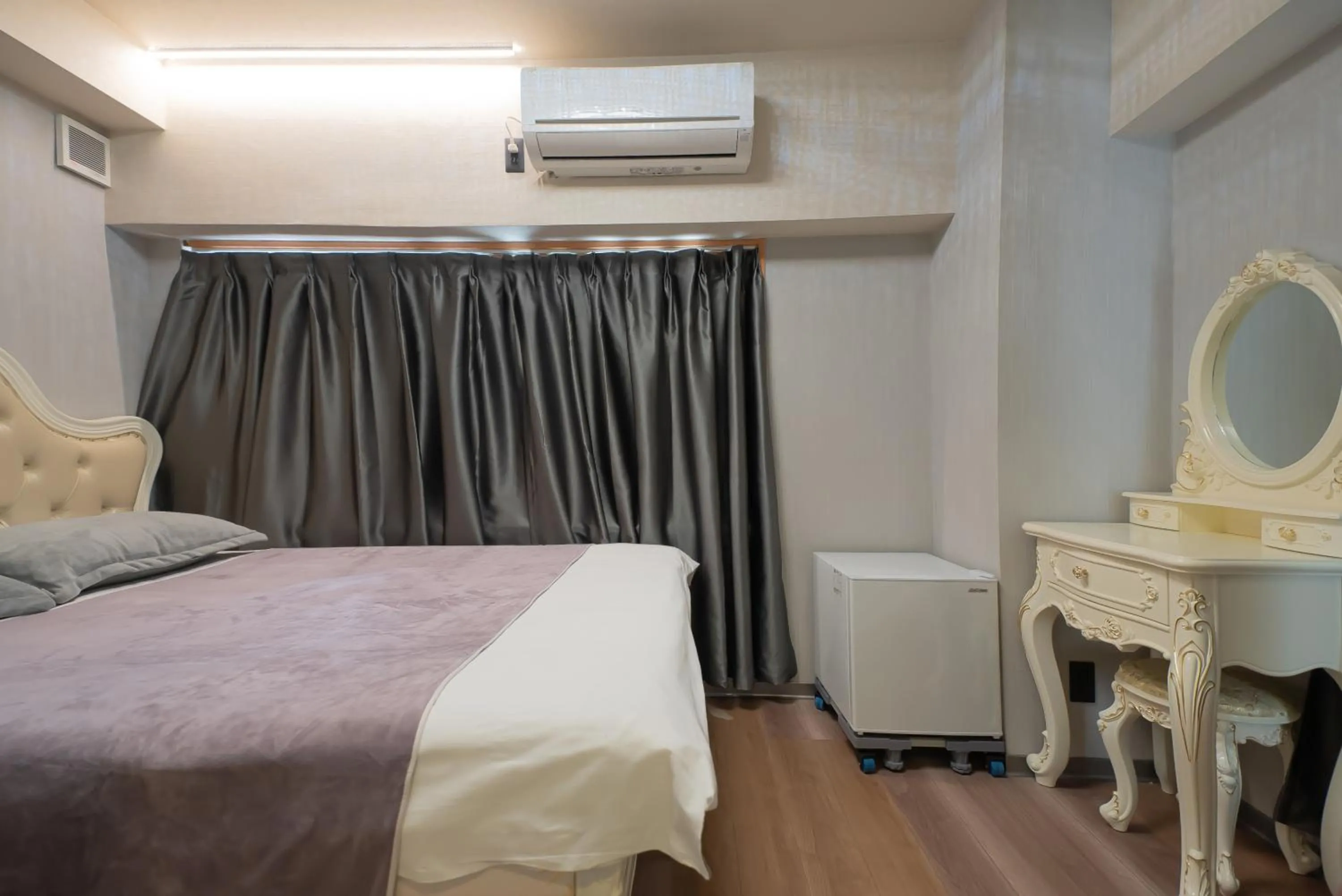 Bed in AKARENGA house