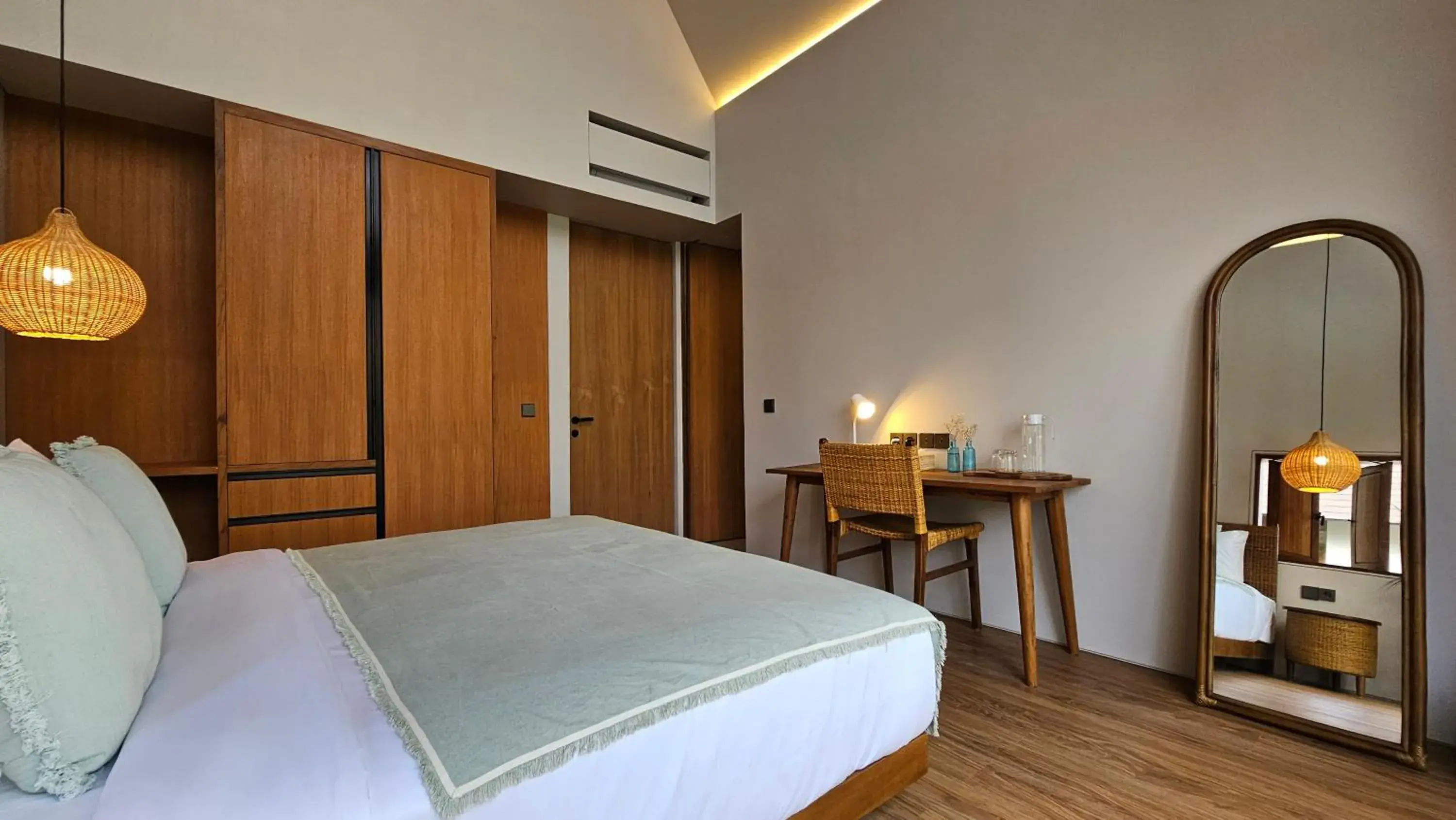 Bed in Pulang Villas Pererenan by Nakula Bed in Pulang Villas Pererenan by Nakula