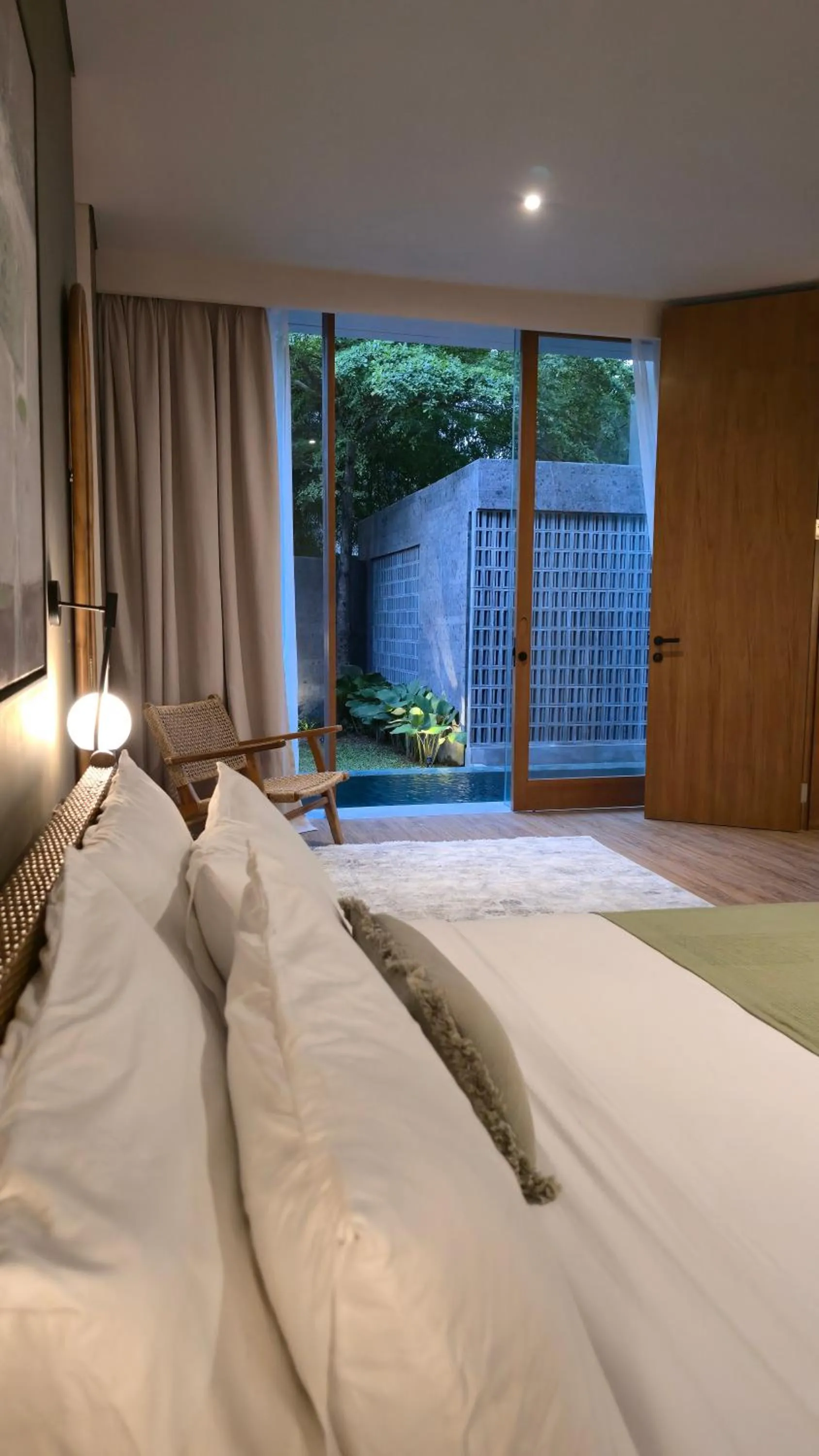 Bed in Pulang Villas Private Pool, Pererenan