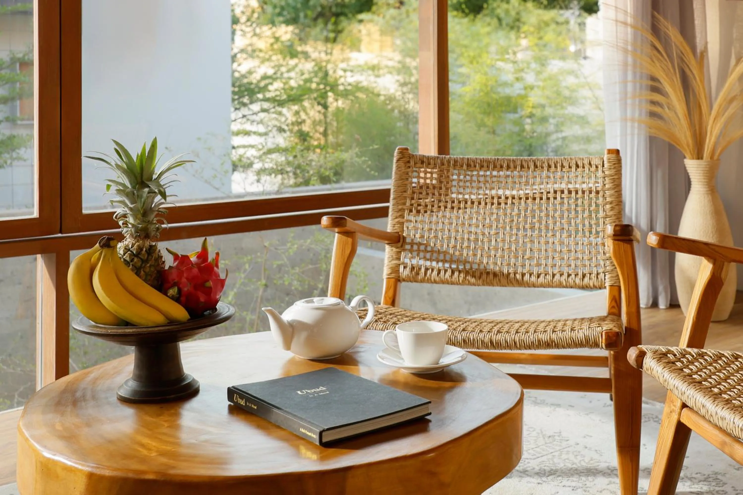 Living room in Pulang Villas Pererenan by Nakula