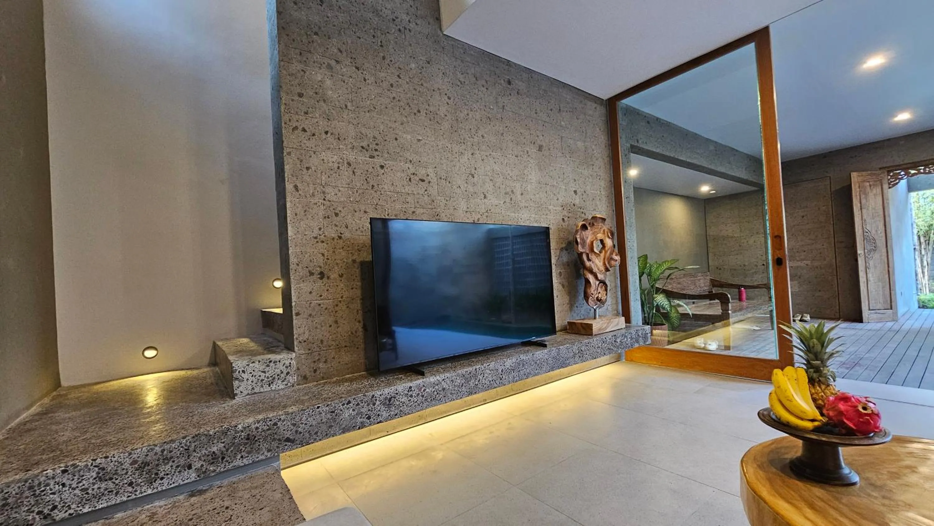 Living room in Pulang Villas Pererenan by Nakula