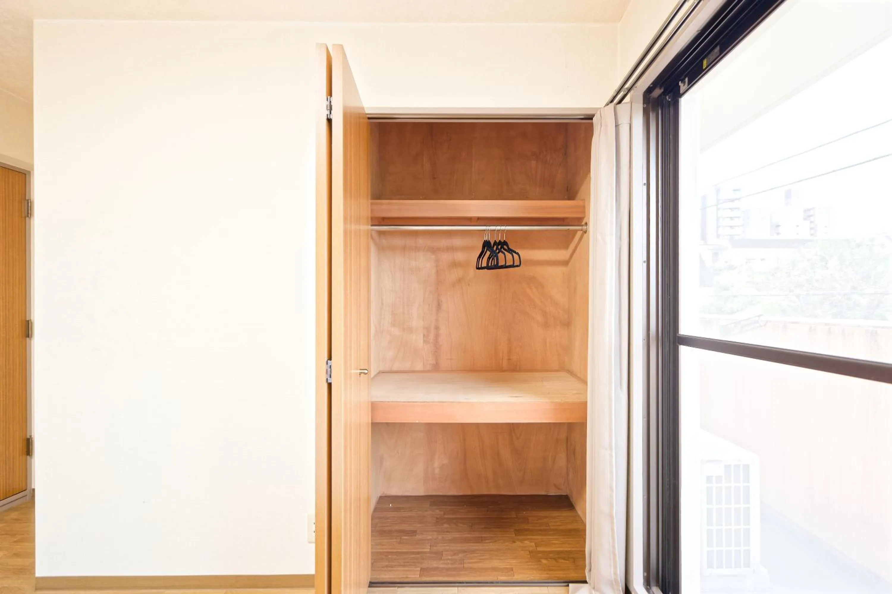 Shinjuku Waseda Earthtone Apartment