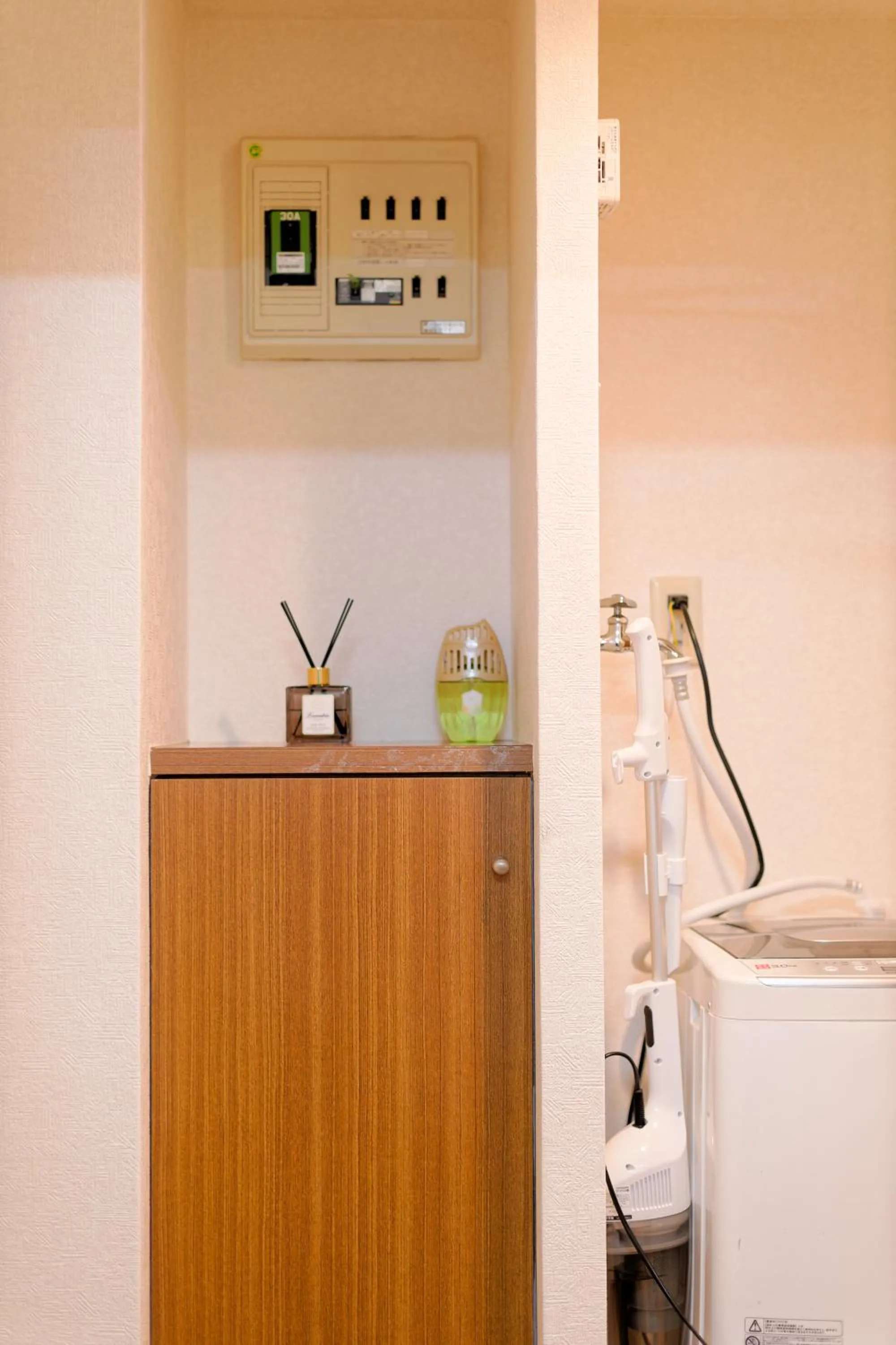 Shinjuku Waseda Earthtone Apartment