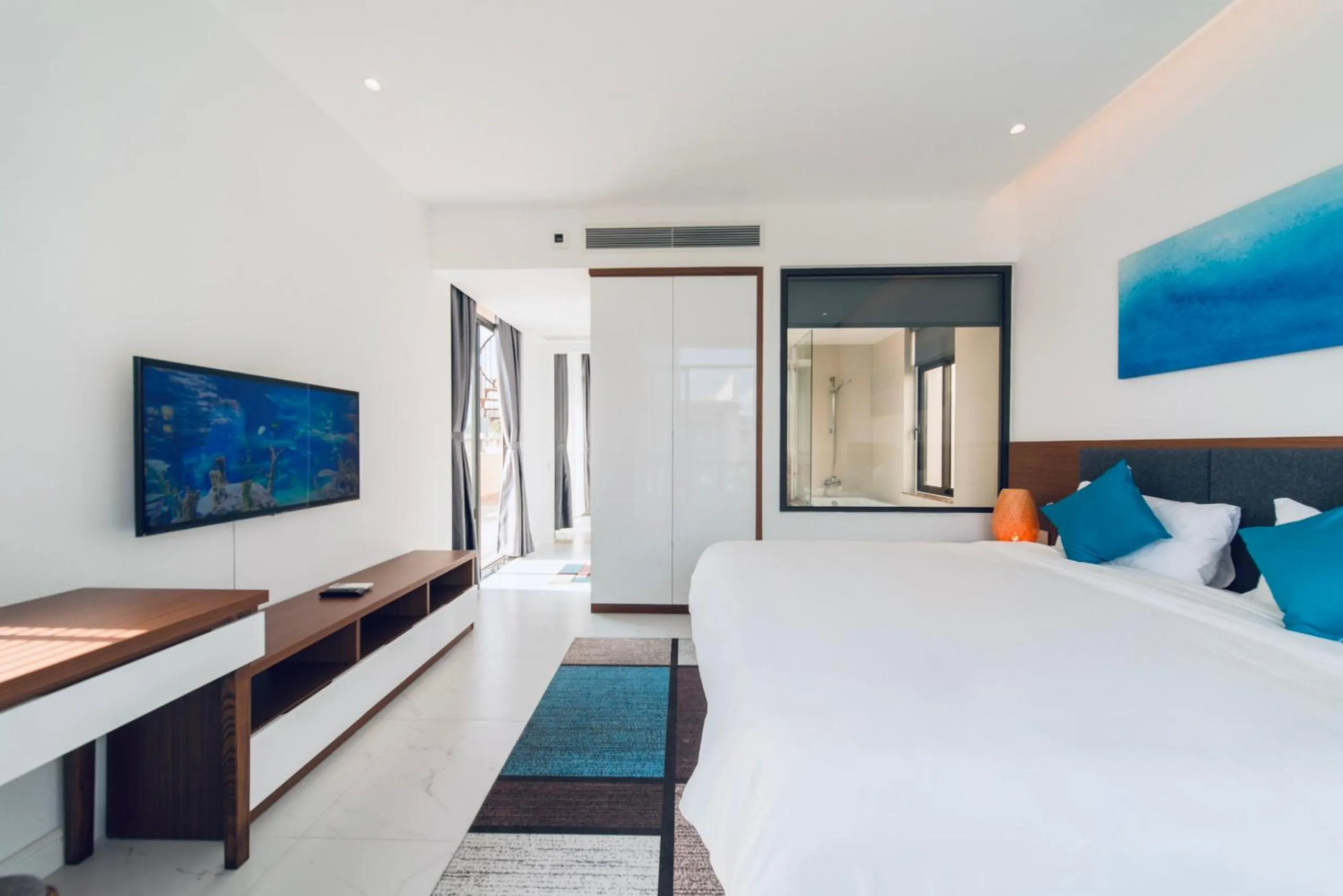 Bed in Seascape Villas In Long Beach Cam Ranh