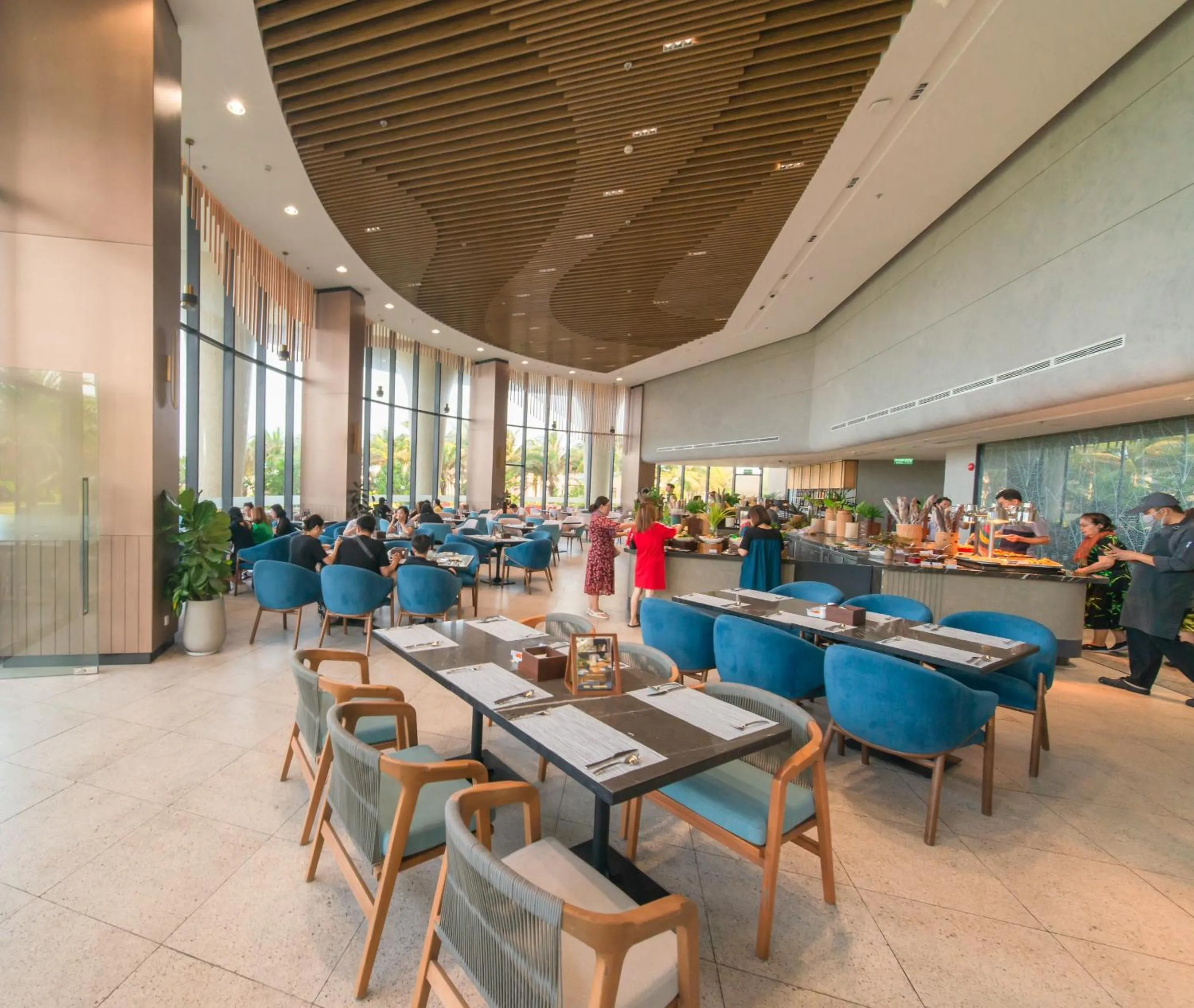 Restaurant/places to eat in Seascape Villas In Long Beach Cam Ranh