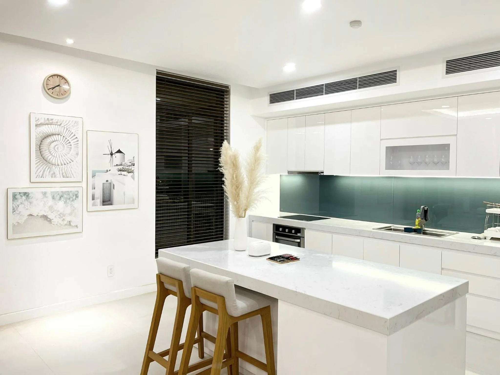 Kitchen or kitchenette in Seascape Villas In Long Beach Cam Ranh