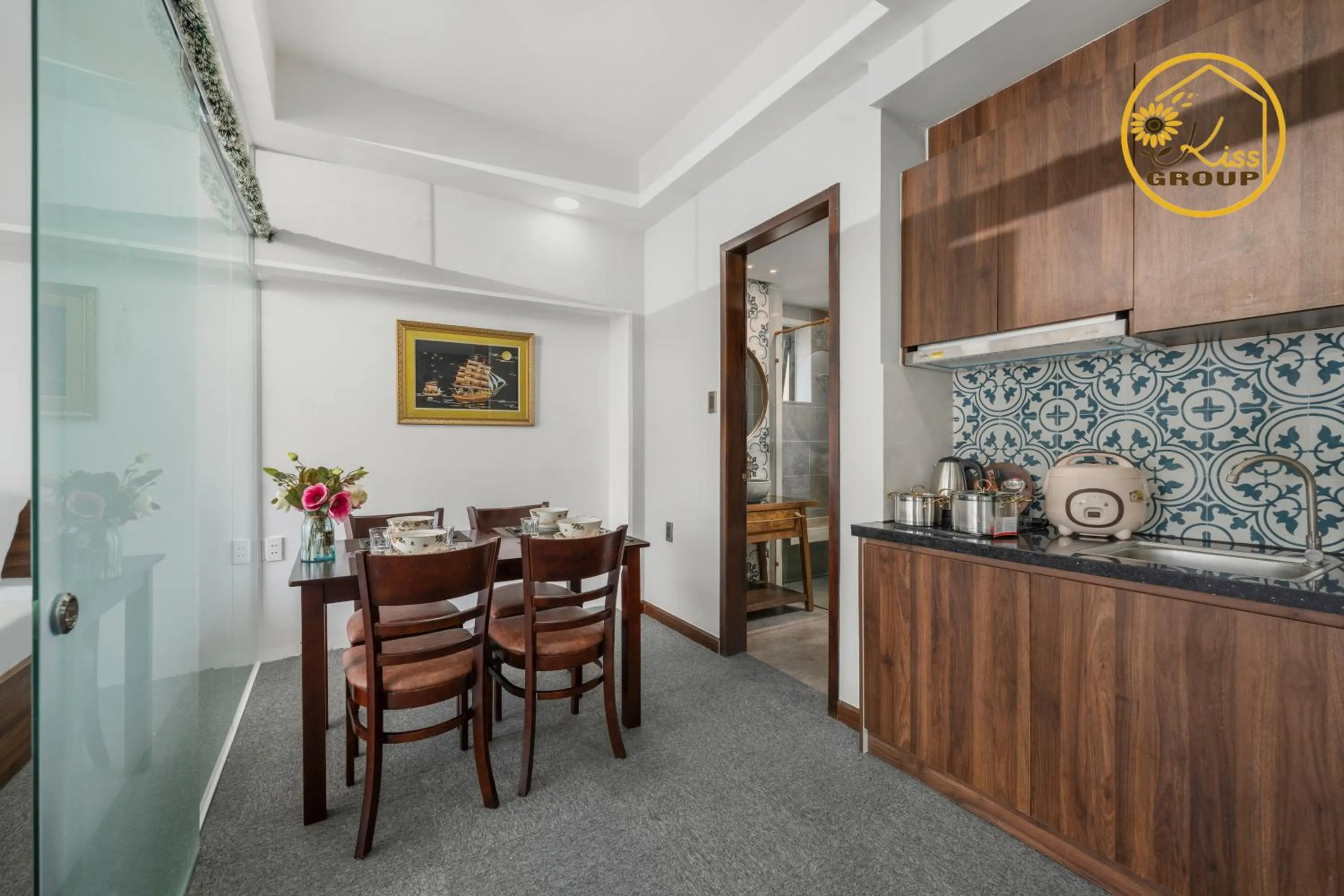 Kitchen or kitchenette in Tokyo Boutique Front Beach Hotel