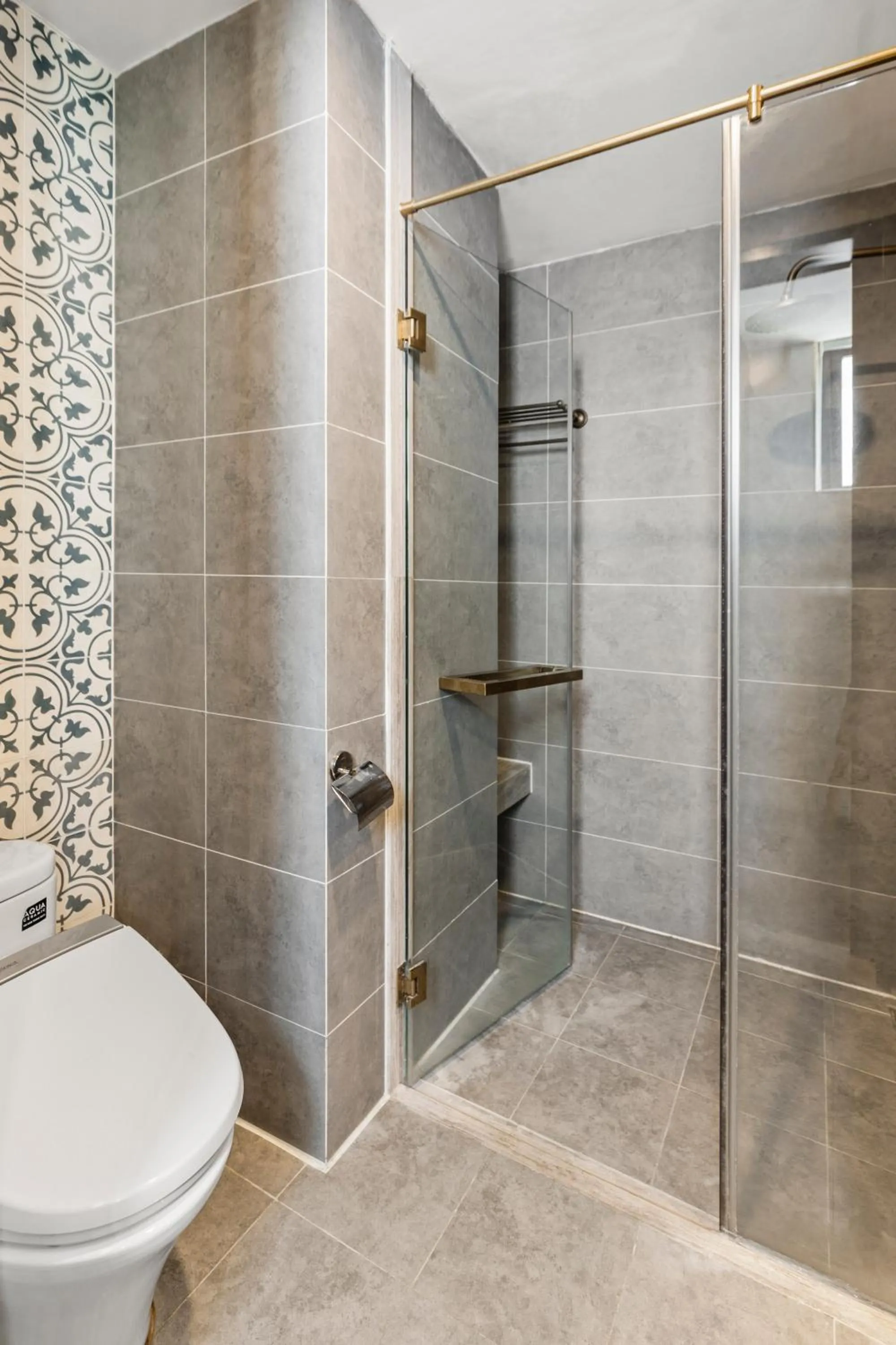 Shower in Tokyo Boutique Front Beach Hotel