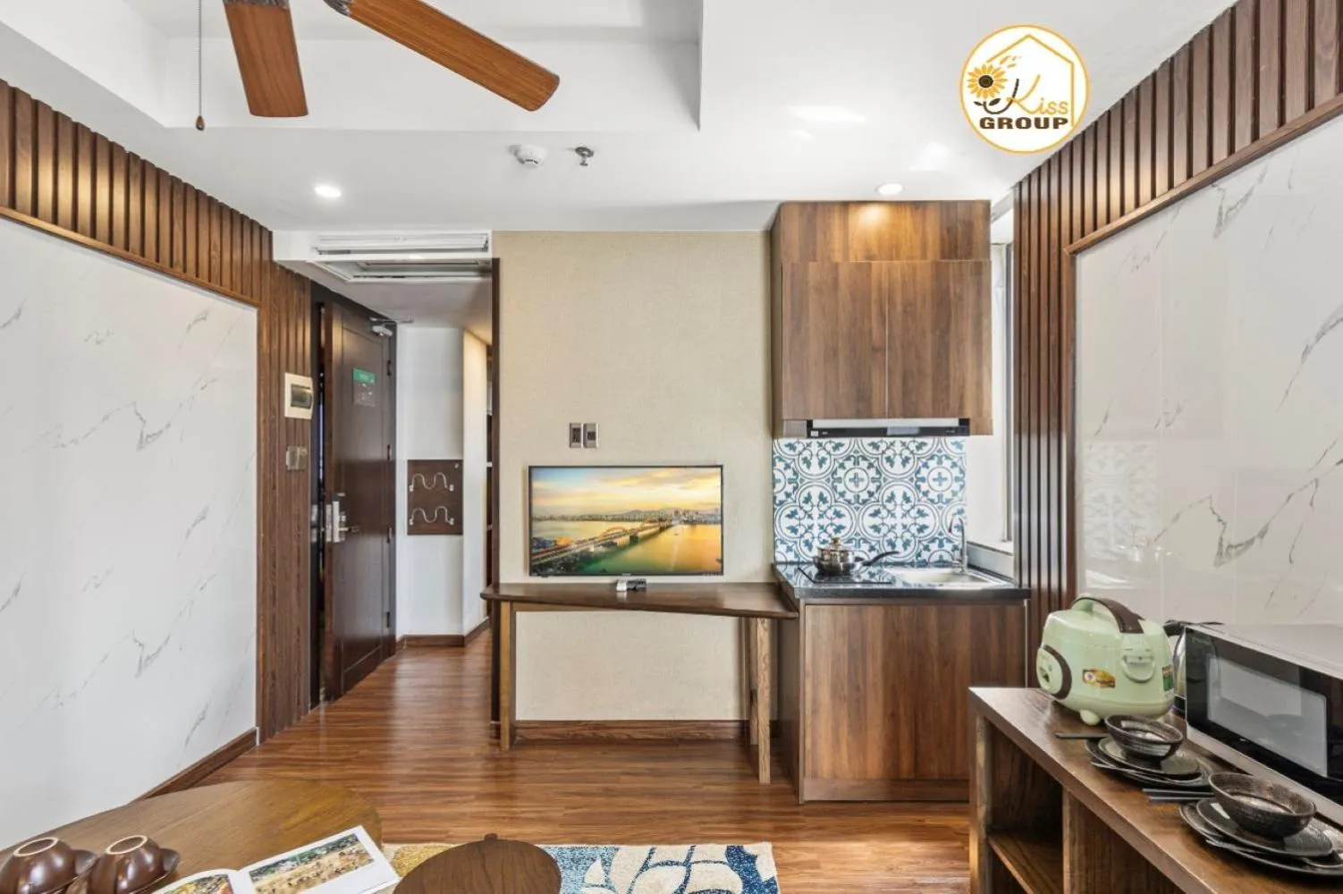 Photo of the whole room, Bed in Tokyo Boutique Front Beach Hotel