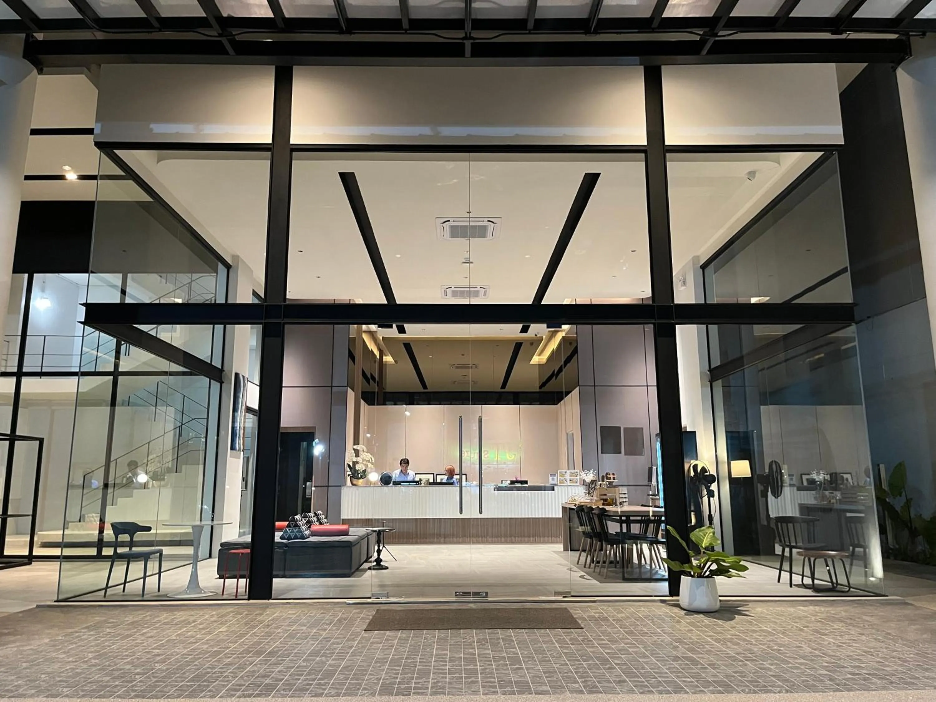 Facade/entrance in Hatyai Midtown Hotel