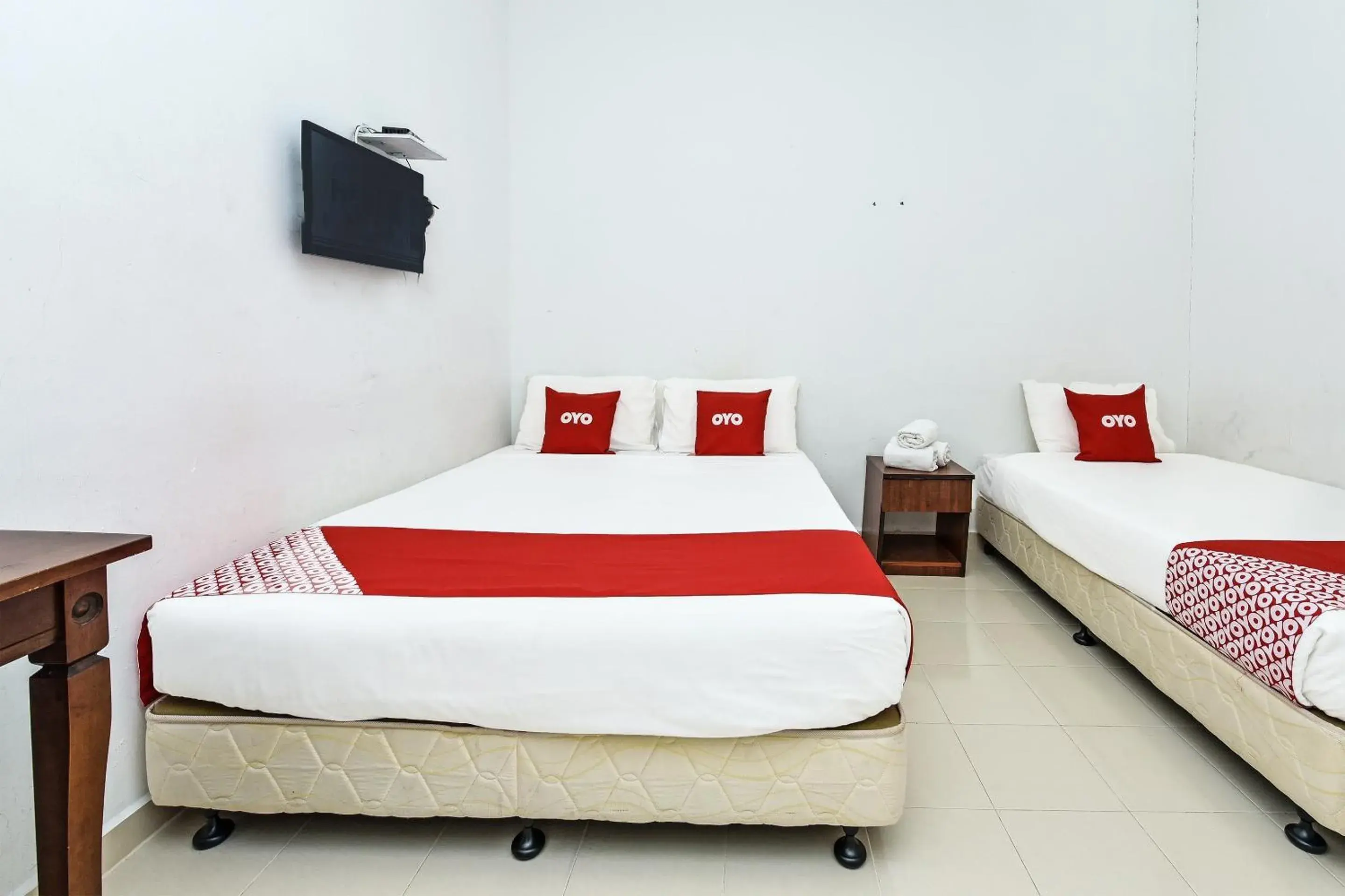 Bedroom in Hotel O Senyum Inn Bedroom in Hotel O Senyum Inn