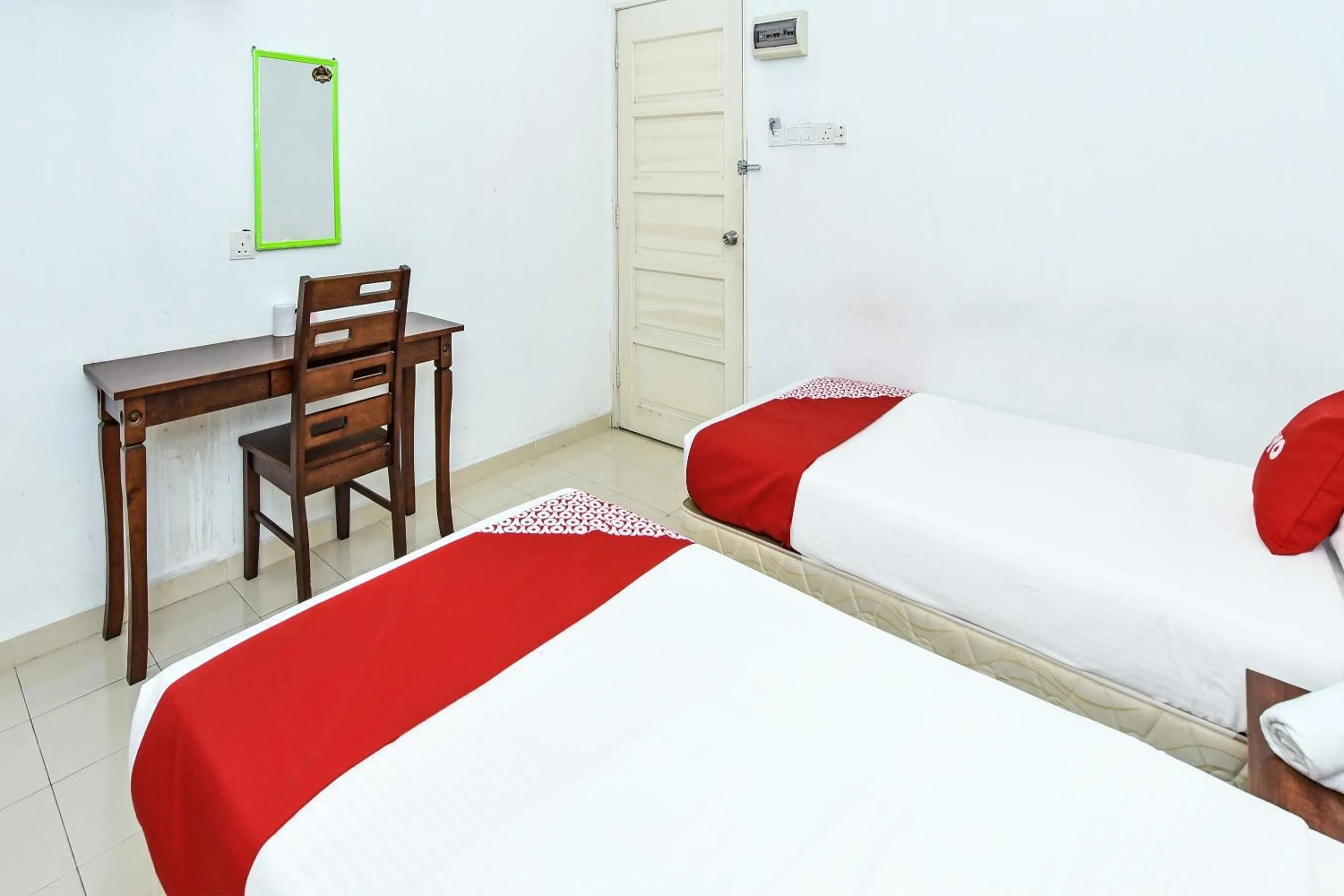 Bedroom in Hotel O Senyum Inn