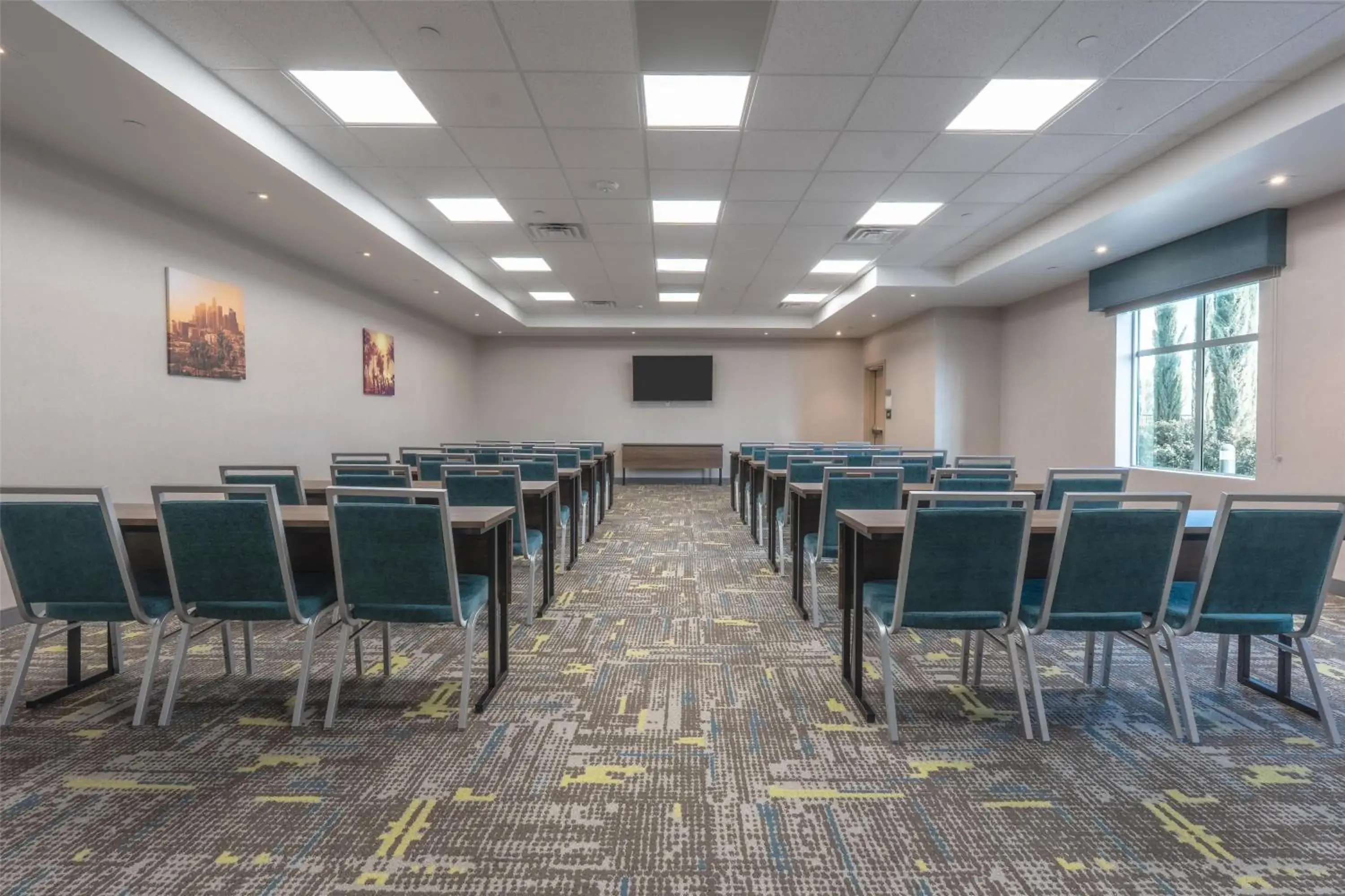 Meeting/conference room in Hampton Inn By Hilton Santa Clarita-Valencia Meeting/conference room in Hampton Inn By Hilton Santa Clarita-Valencia