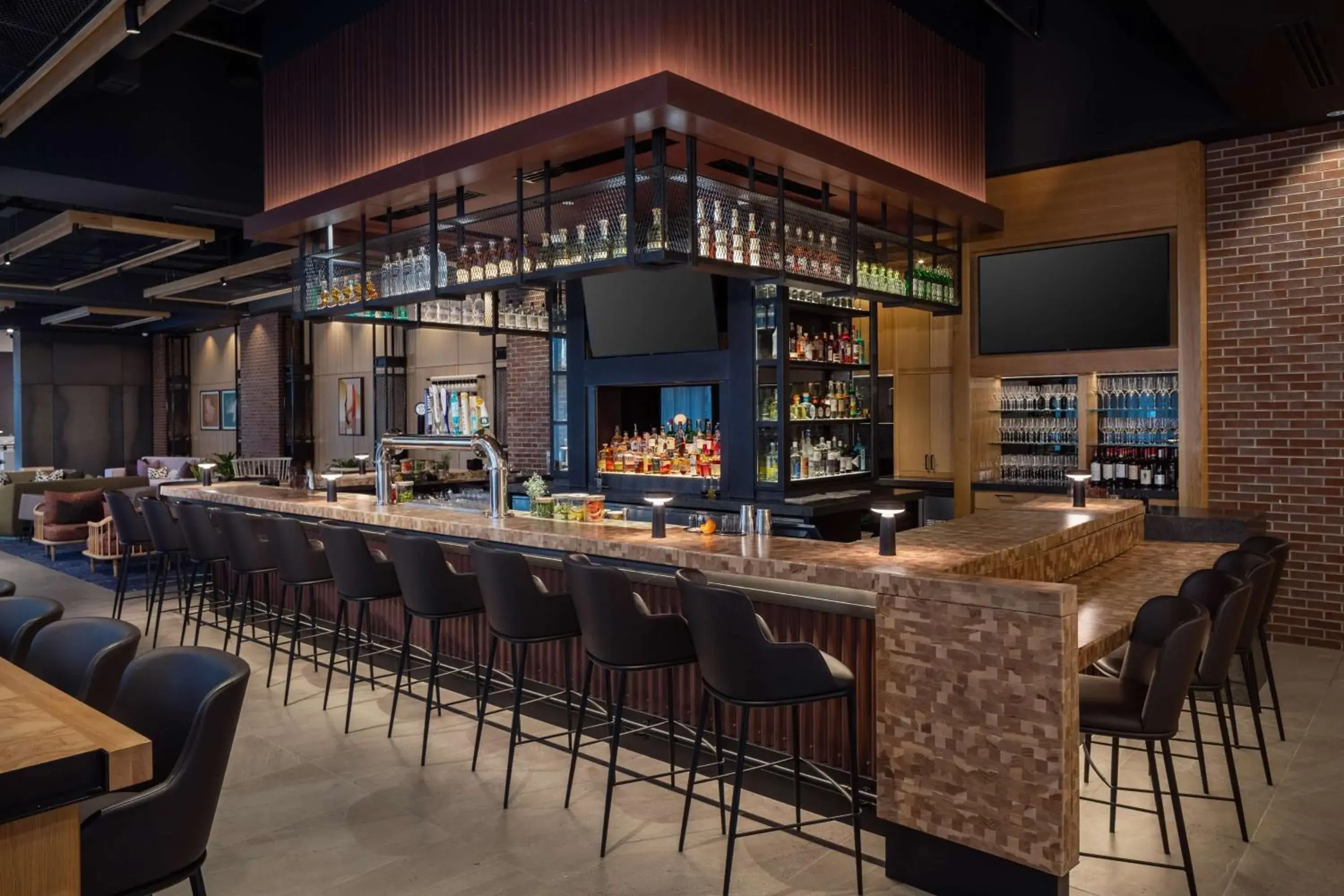 Lounge or bar in Canopy By Hilton Sioux Falls Downtown Lounge or bar in Canopy By Hilton Sioux Falls Downtown