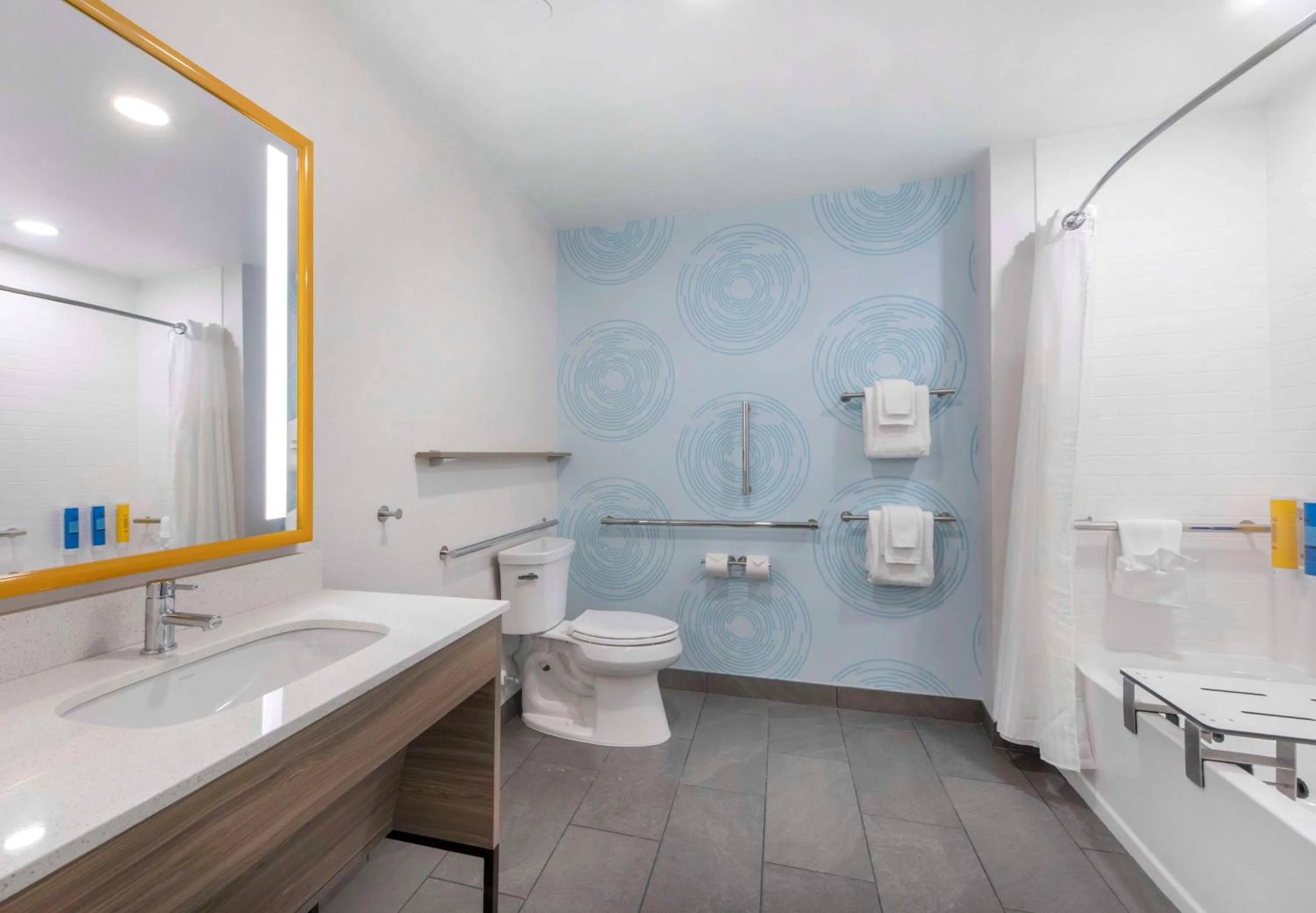 Bathroom in Tru by Hilton Wilmington Wrightsville Beach