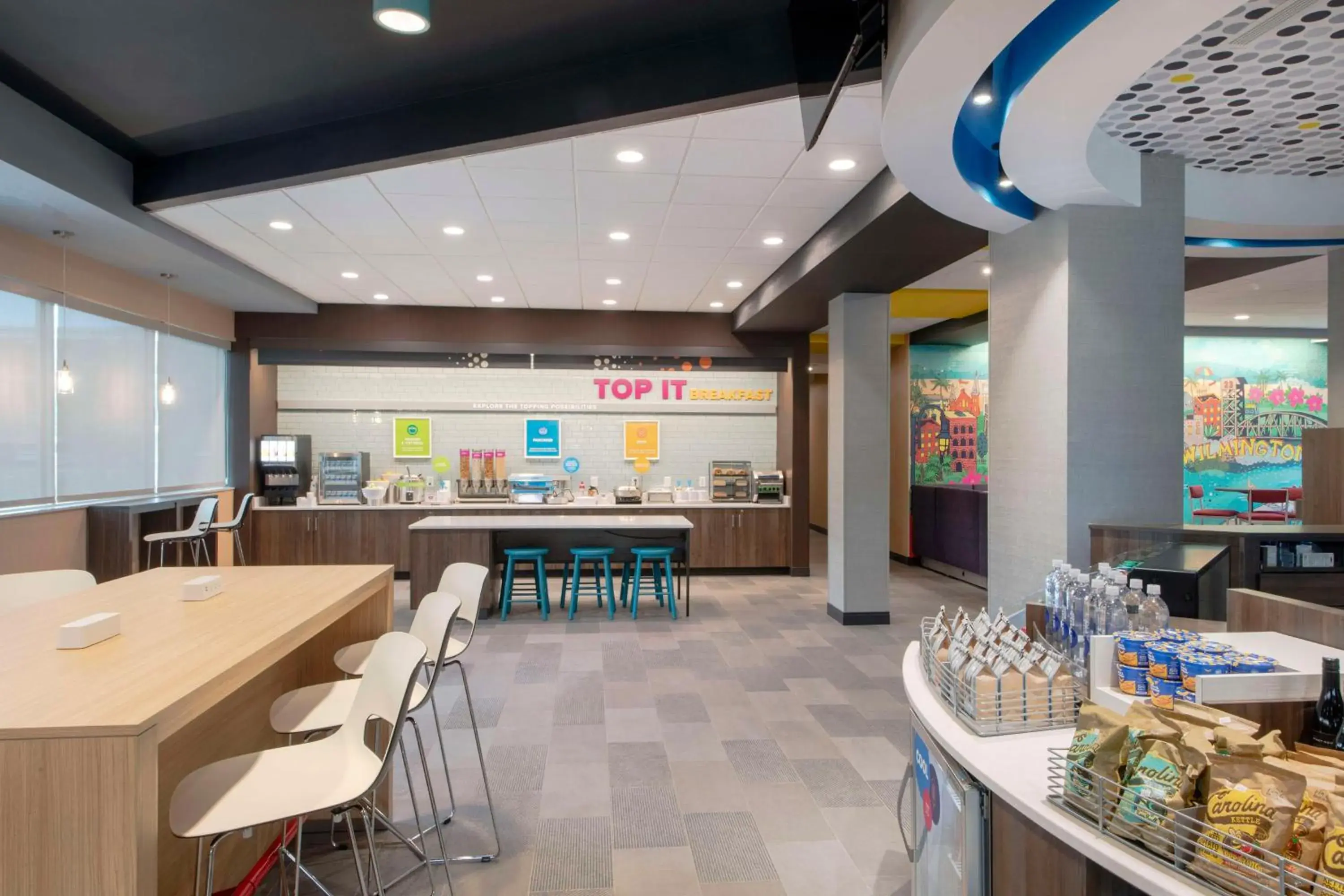 Food and drinks in Tru by Hilton Wilmington Wrightsville Beach Food and drinks in Tru by Hilton Wilmington Wrightsville Beach