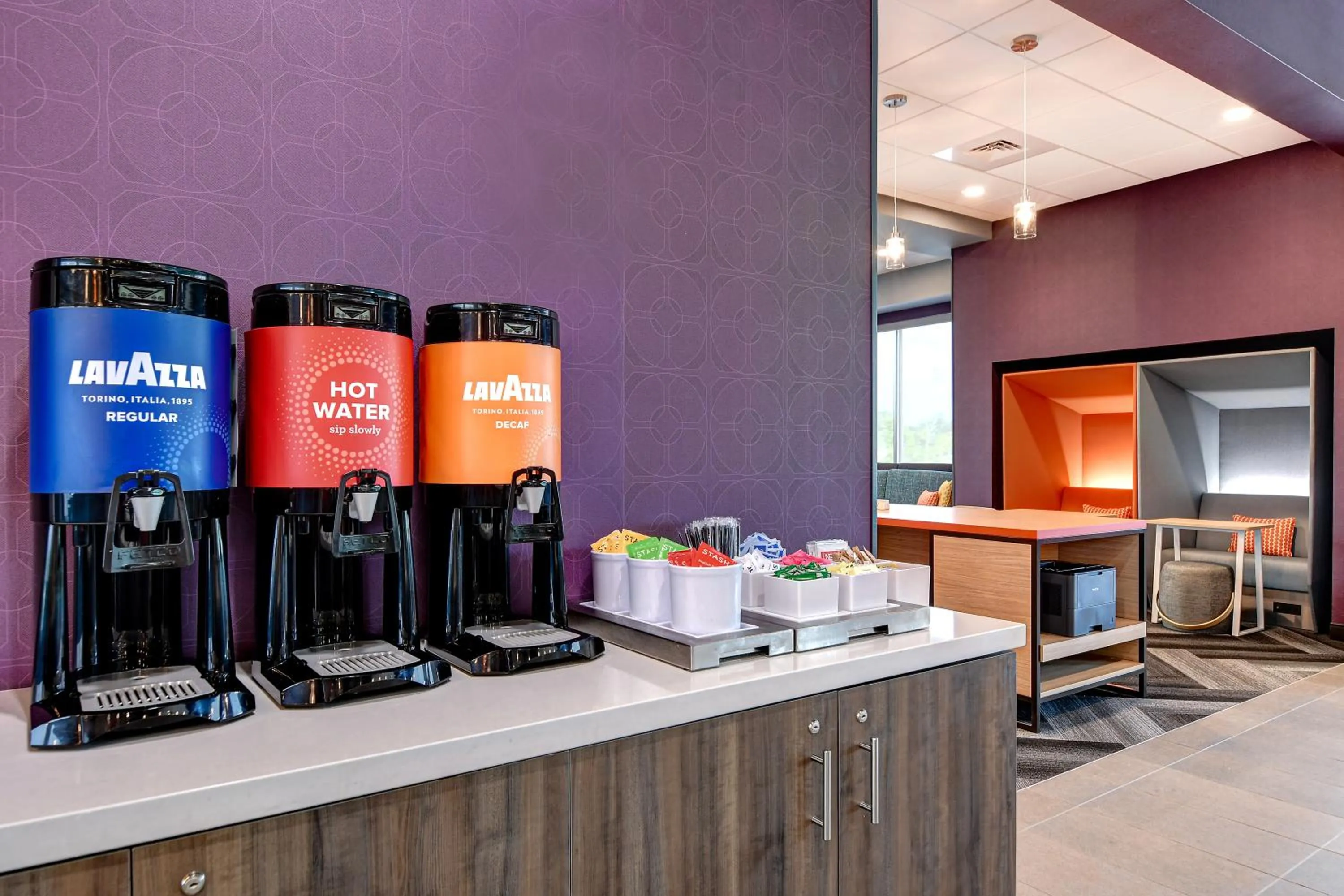 Coffee/tea facilities in Tru by Hilton Wilmington Wrightsville Beach