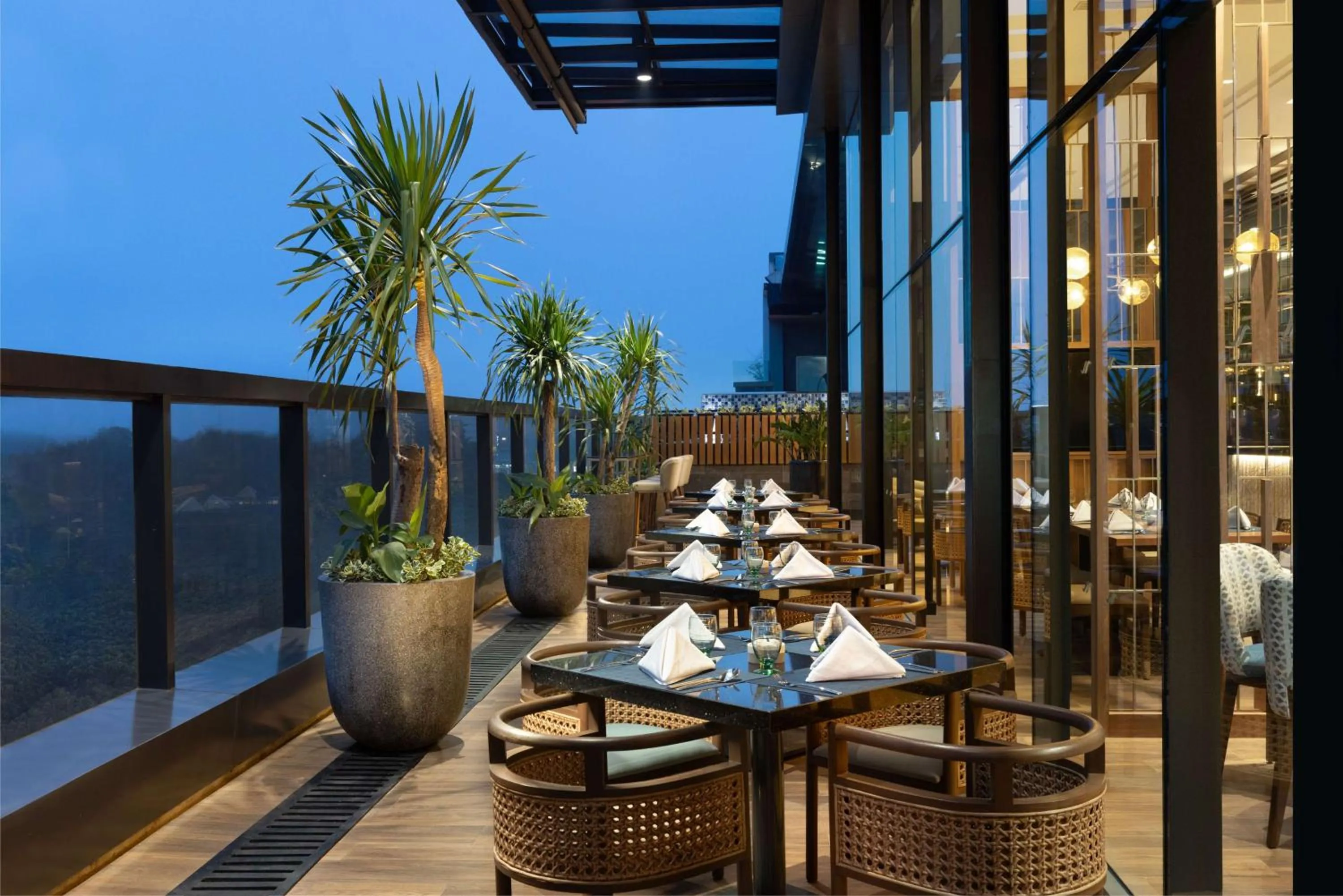 Restaurant/places to eat in DoubleTree by Hilton Jakarta Bintaro Jaya