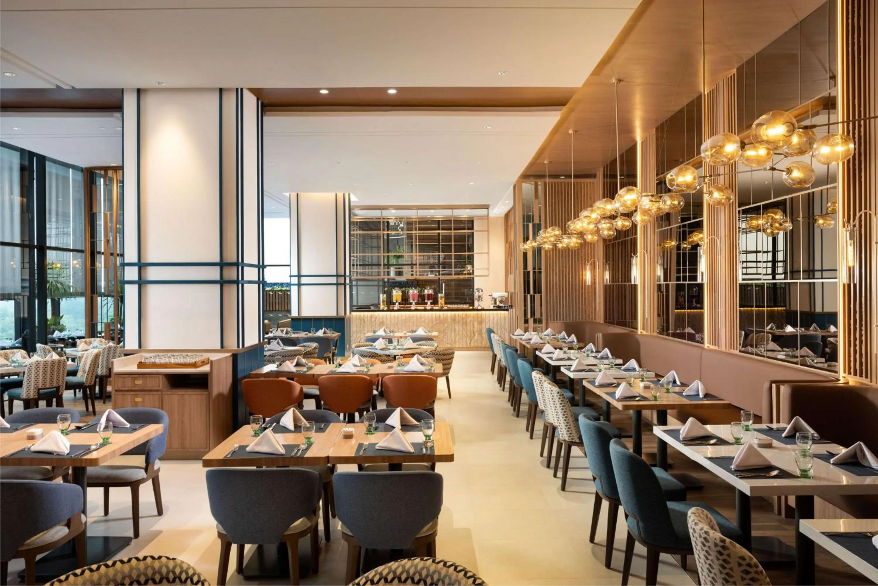 Restaurant/places to eat in DoubleTree by Hilton Jakarta Bintaro Jaya