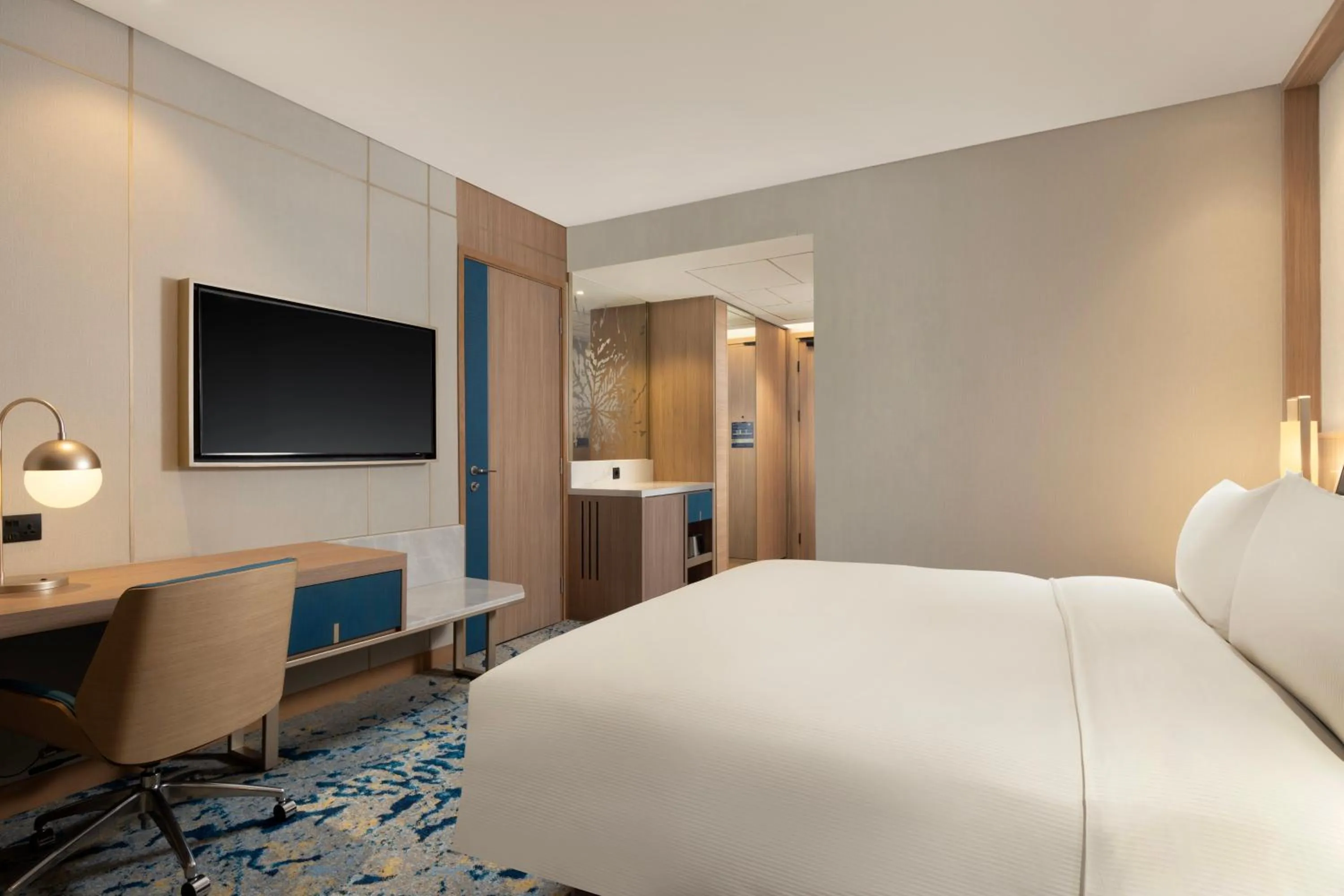 TV and multimedia, Bed in DoubleTree by Hilton Jakarta Bintaro Jaya