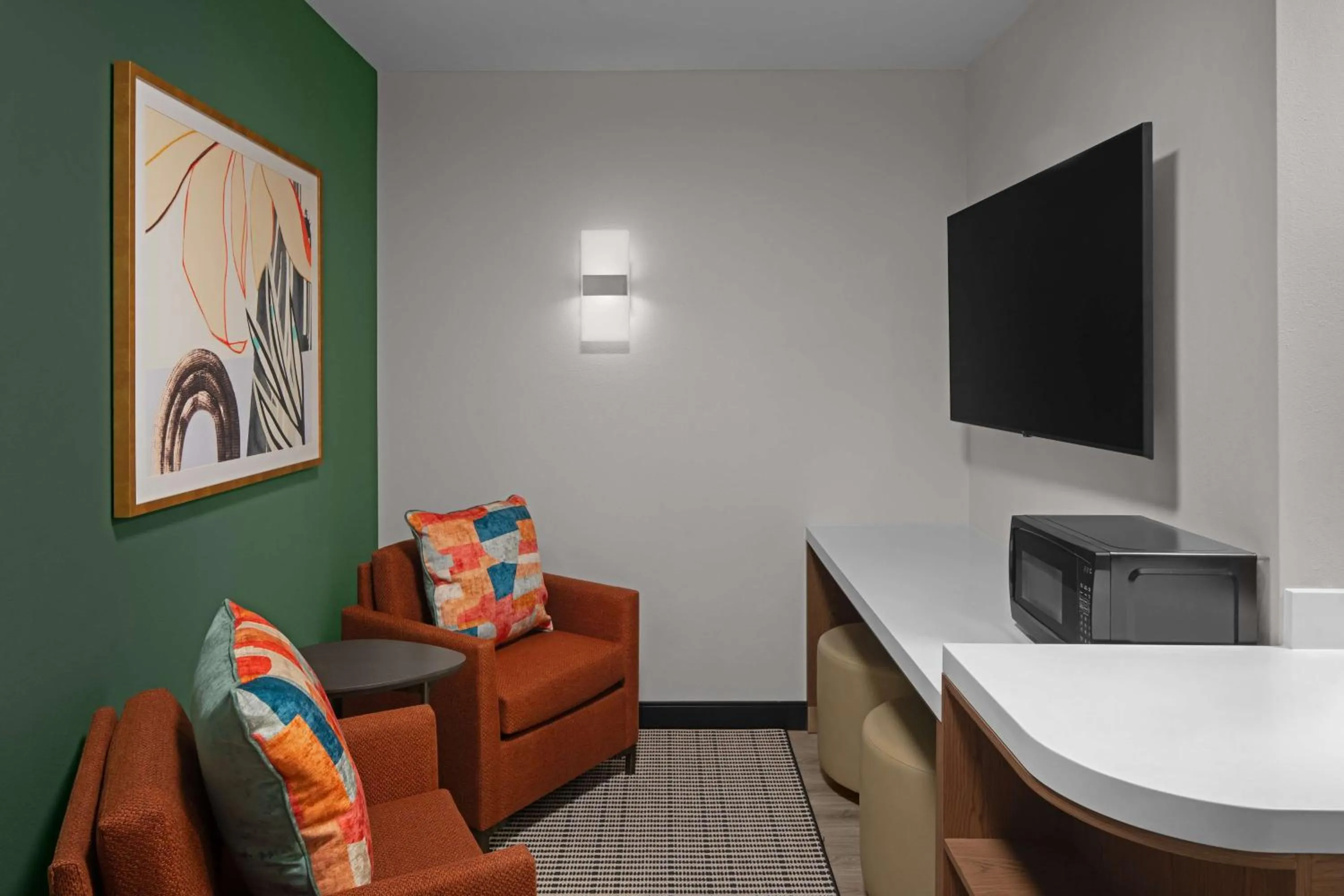 Photo of the whole room in Embassy Suites By Hilton Madison Downtown