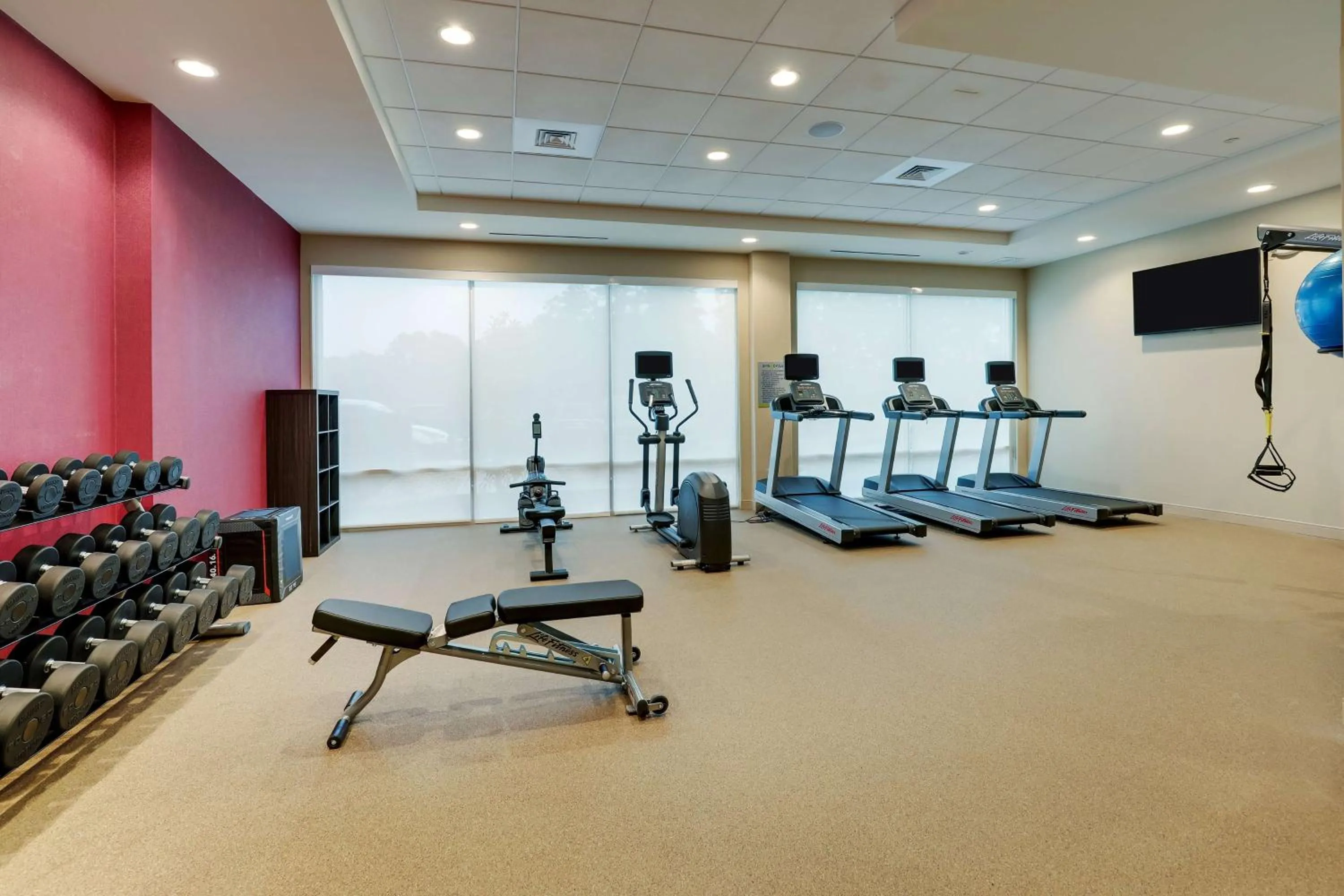 Fitness centre/facilities in Home2 Suites By Hilton Sanford