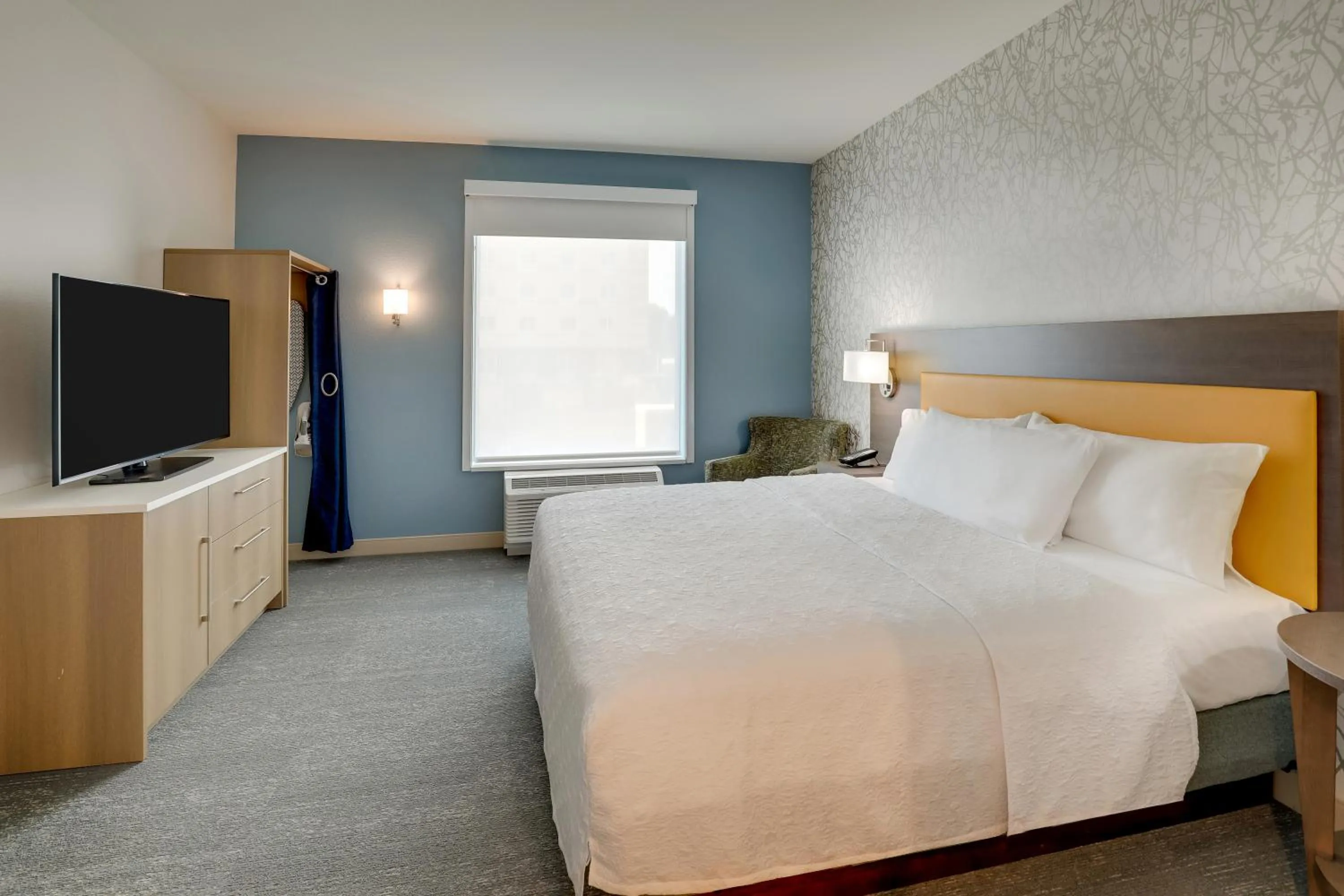 Bedroom, Bed in Home2 Suites By Hilton Sanford