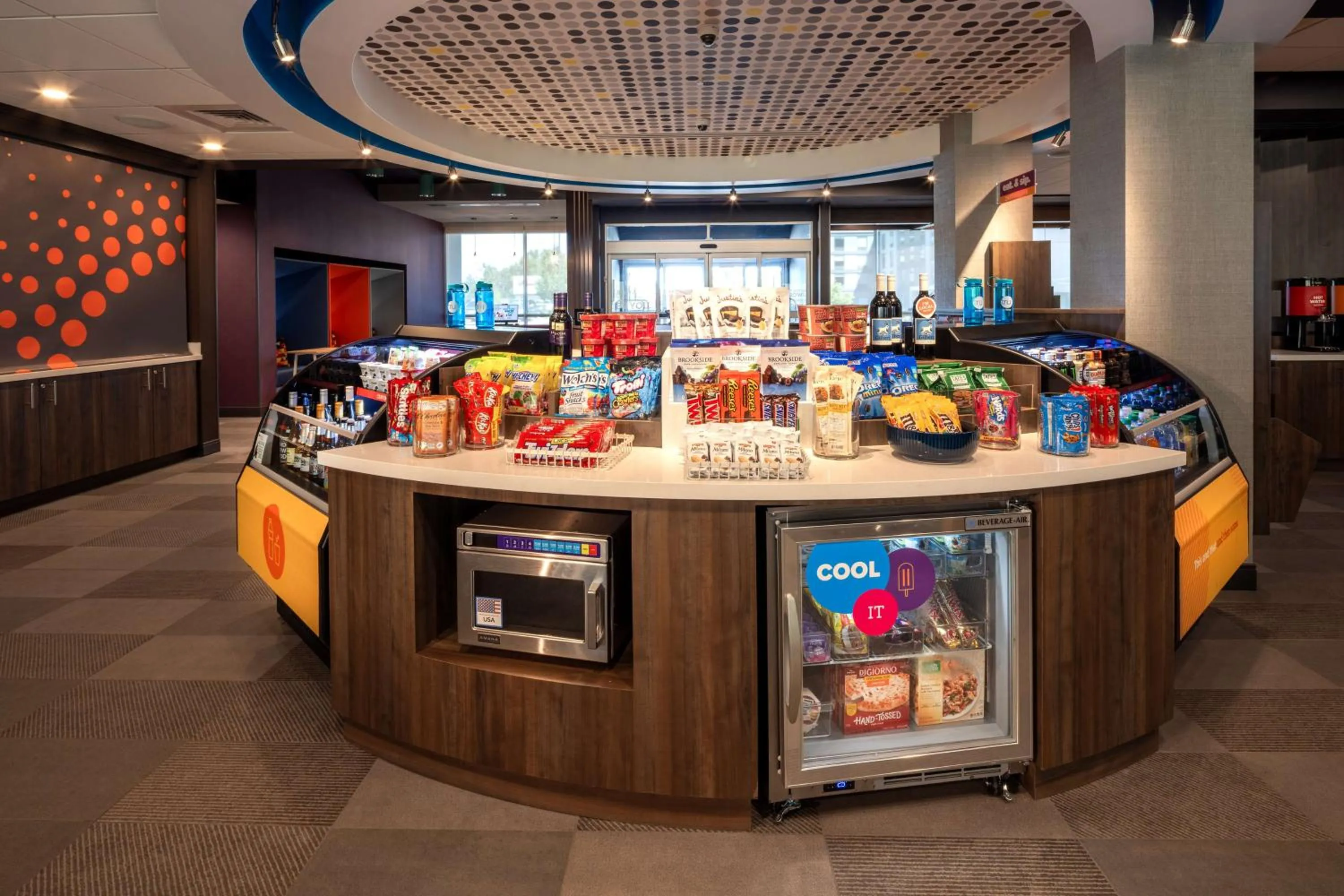 Restaurant/places to eat in Tru By Hilton Yakima Airport