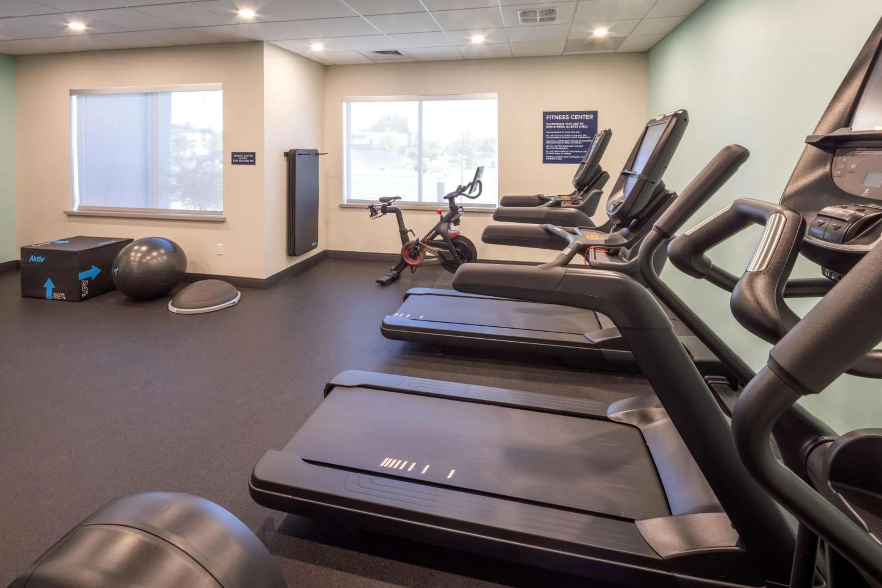 Fitness centre/facilities in Tru By Hilton Yakima Airport