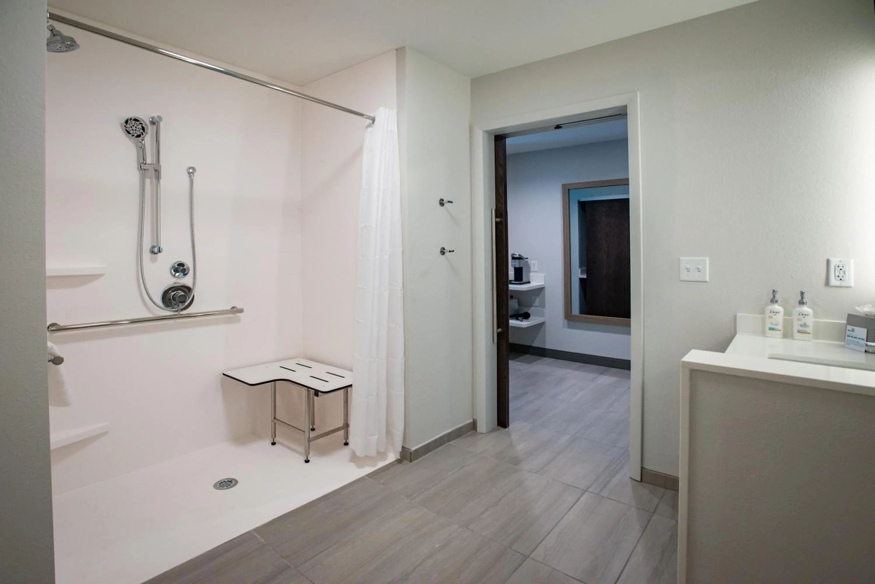 Bathroom in Holiday Inn Express & Suites Pensacola Airport North – I-10 by IHG