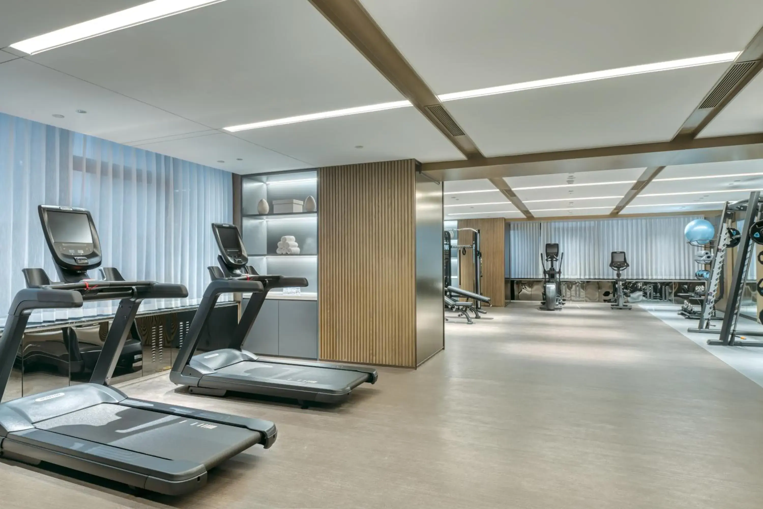 Fitness centre/facilities in Crowne Plaza Xi'an Weiyang by IHG Fitness centre/facilities in Crowne Plaza Xi'an Weiyang by IHG