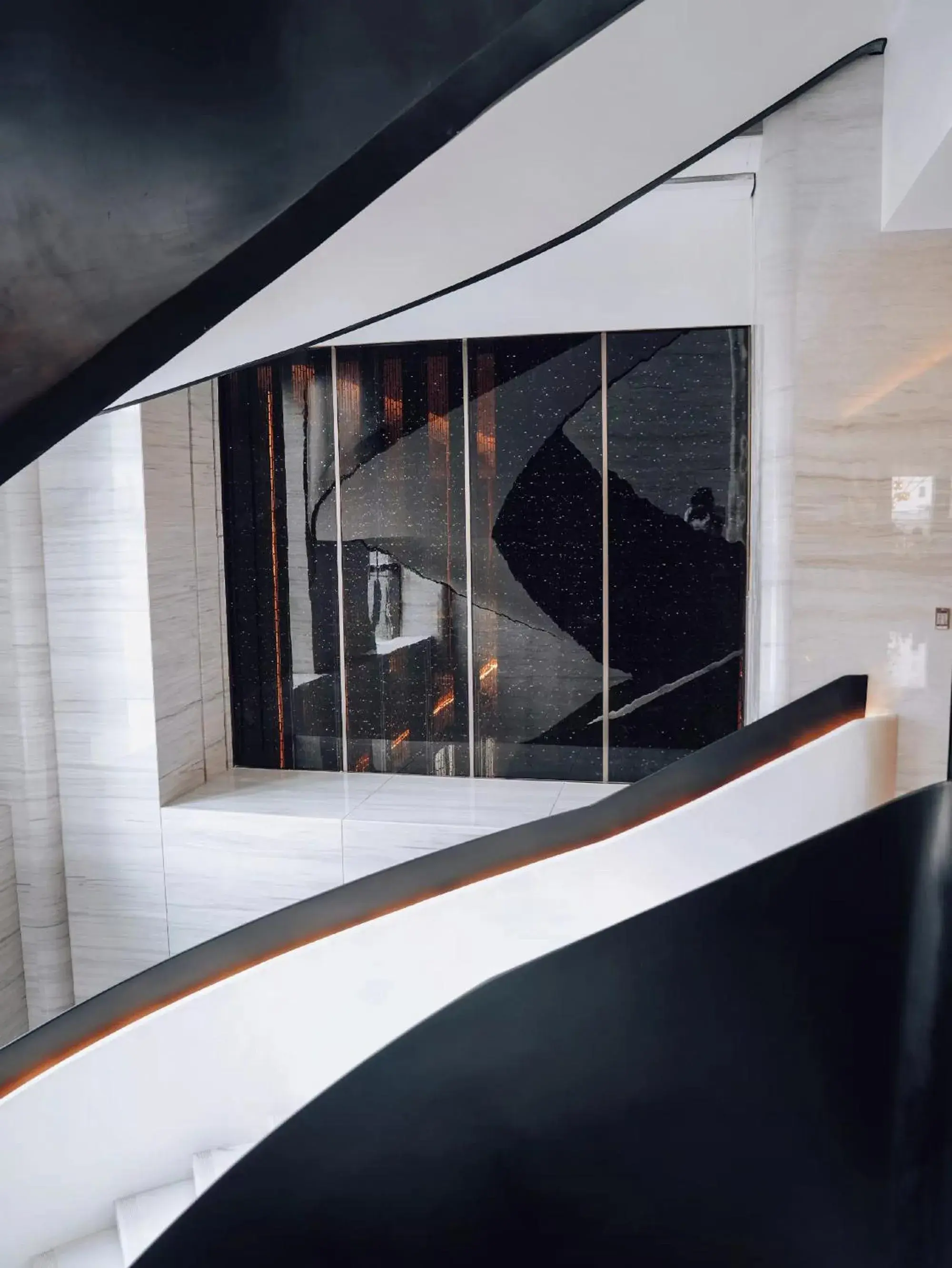 Property building in Crowne Plaza Xi'an Weiyang by IHG Property building in Crowne Plaza Xi'an Weiyang by IHG