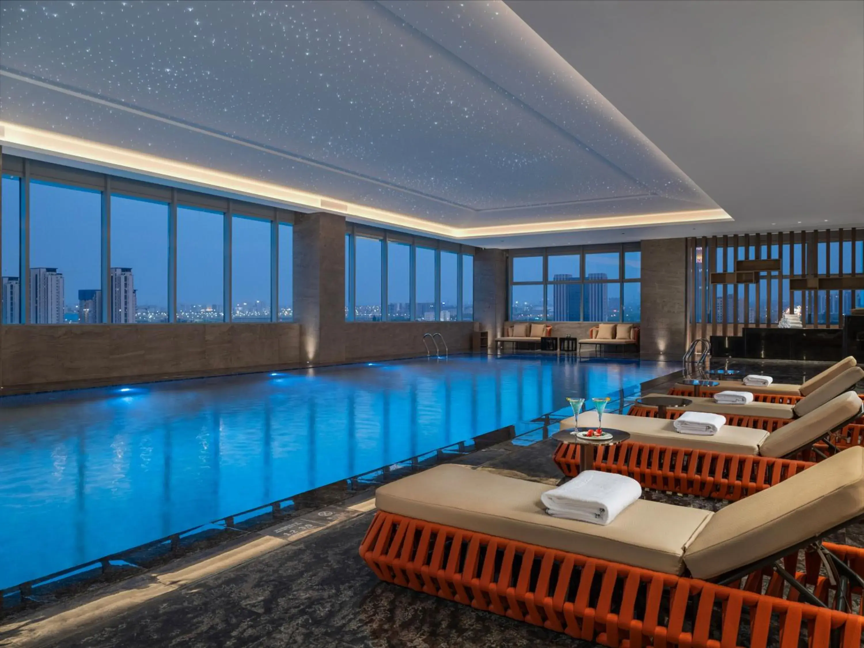 Pool view in Holiday Inn Shijiazhuang High-tech Zone by IHG Pool view in Holiday Inn Shijiazhuang High-tech Zone by IHG